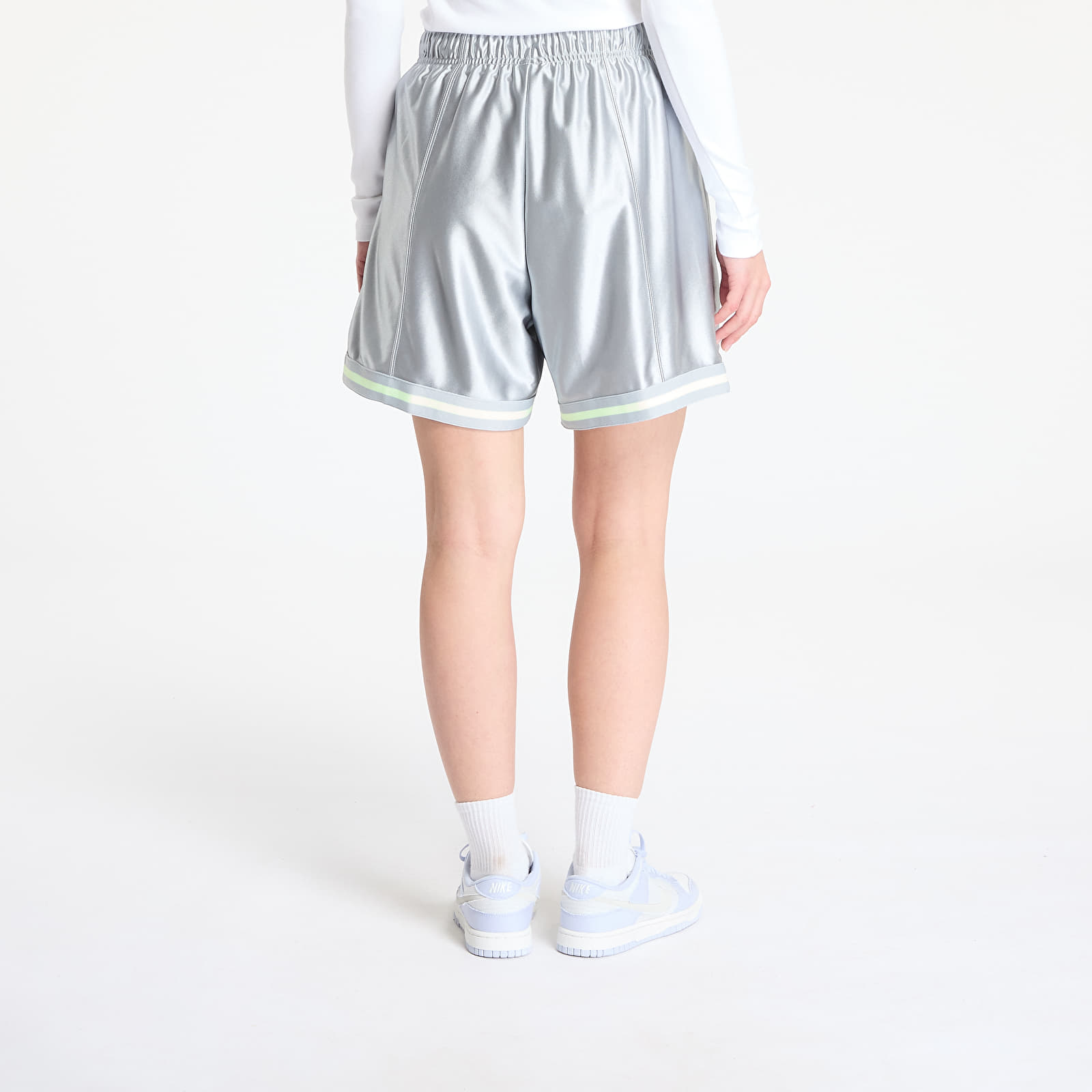 Shortsid Nike Sportswear Women's Loose Mid-Rise Graphic Shorts Lt Smoke Grey/ Barely Volt/ Barely Volt