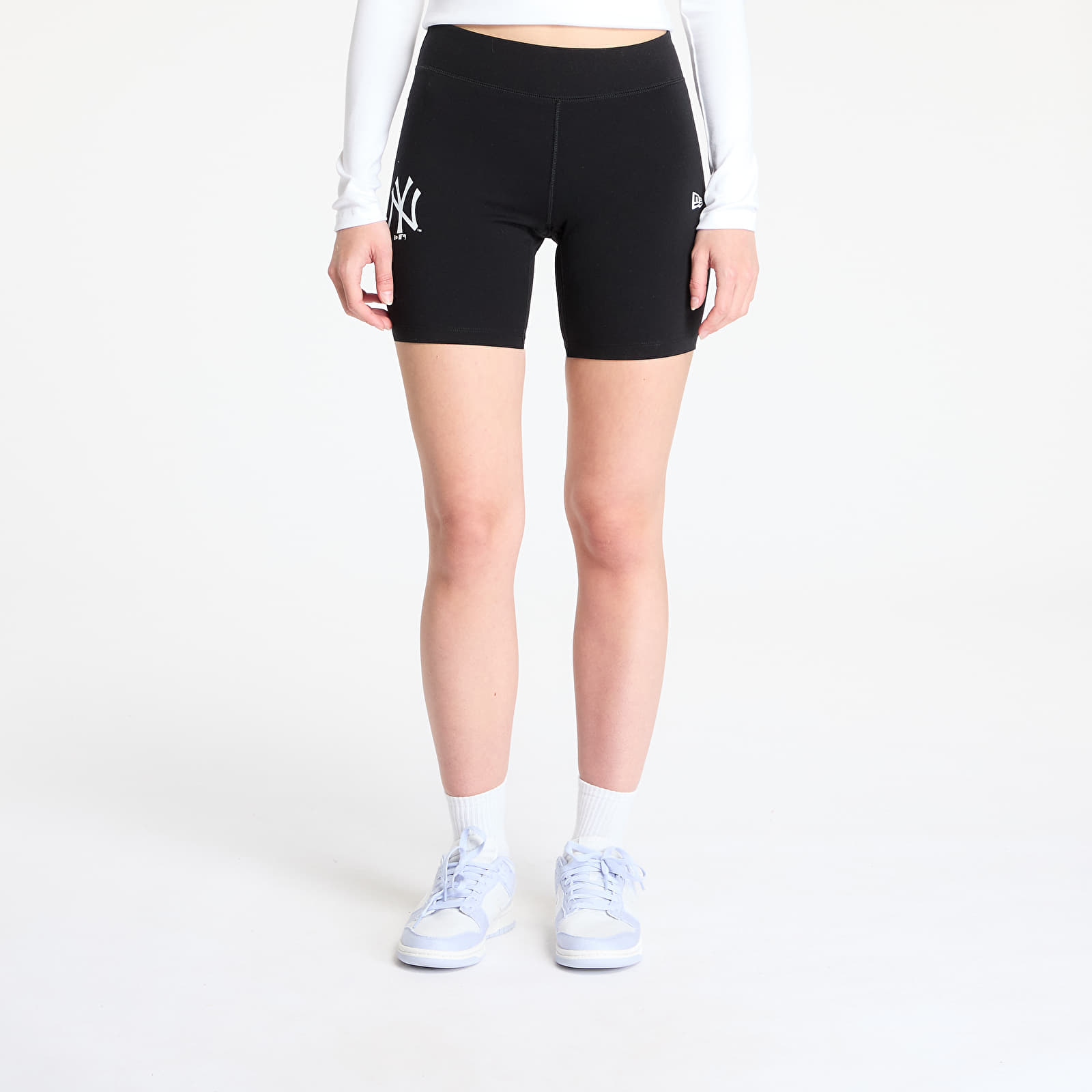 Pantalones cortos de mujer New Era MLB League Esesntial Cycling Shorts New York Yankees Black