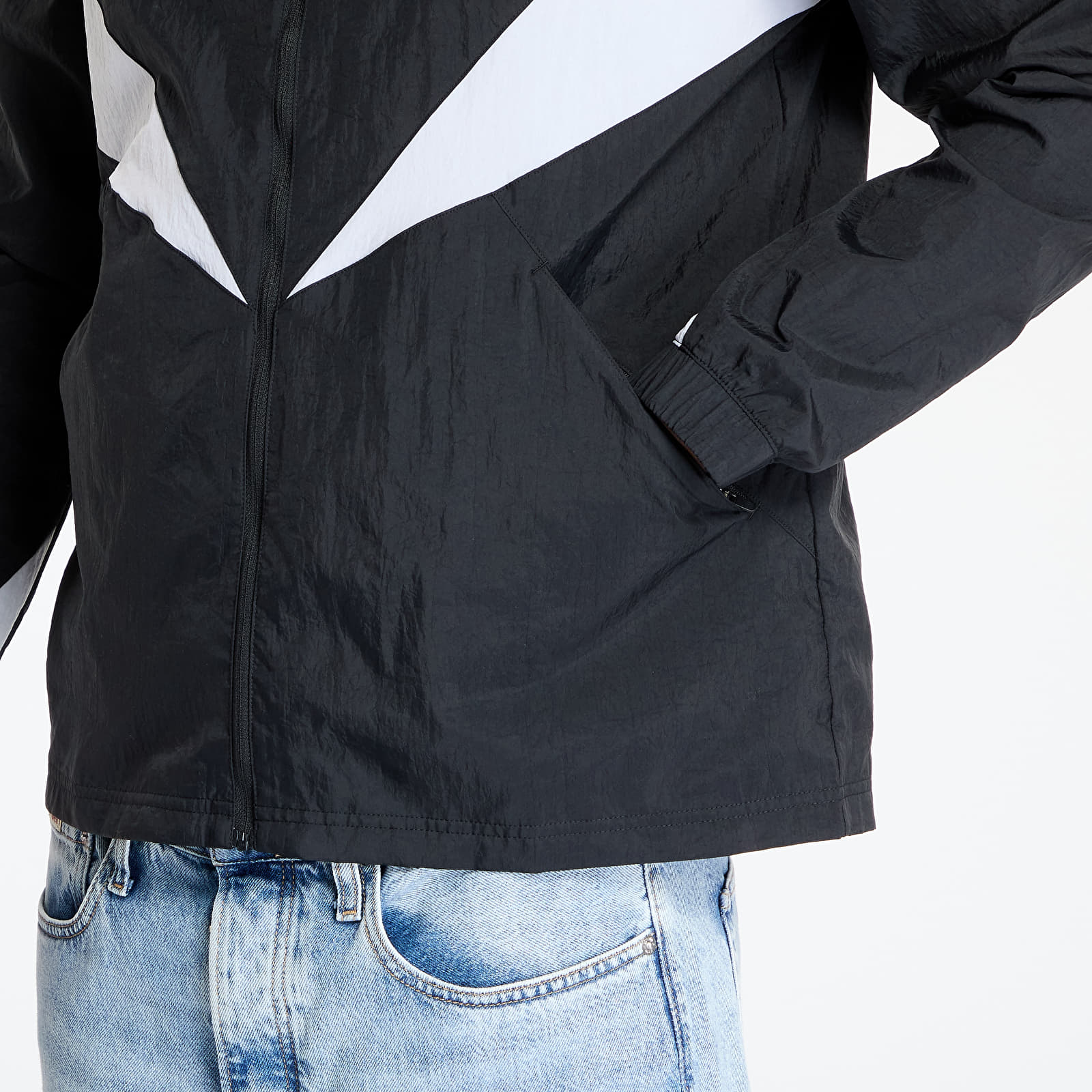 Men's windbreakers Reebok Basketball Track Top Black