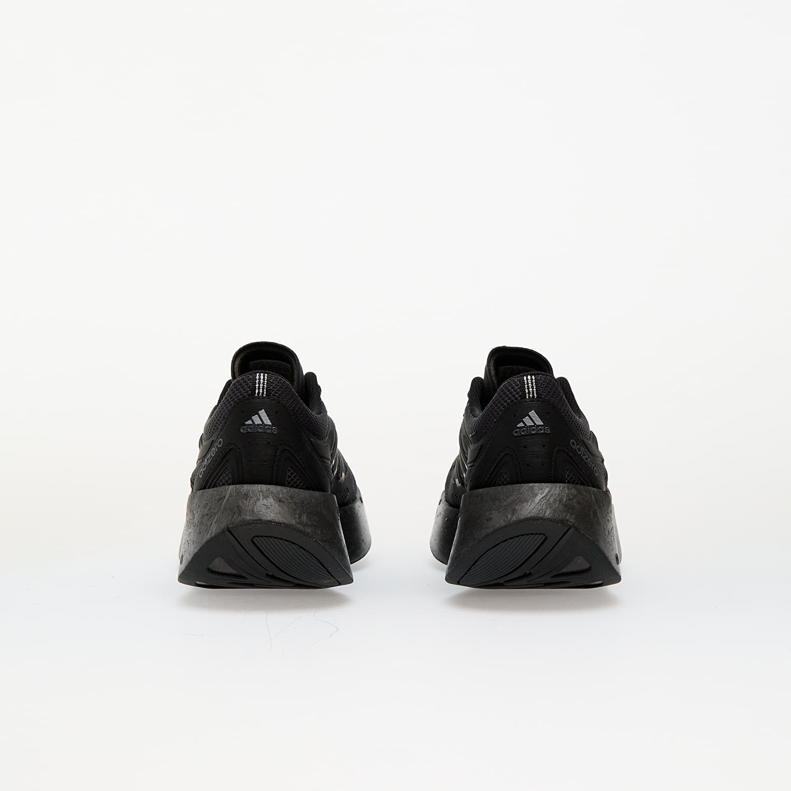 Meeste tossud ja kingad adidas Adizero Aruku Core Black/ Carbon/ Iron Metalic