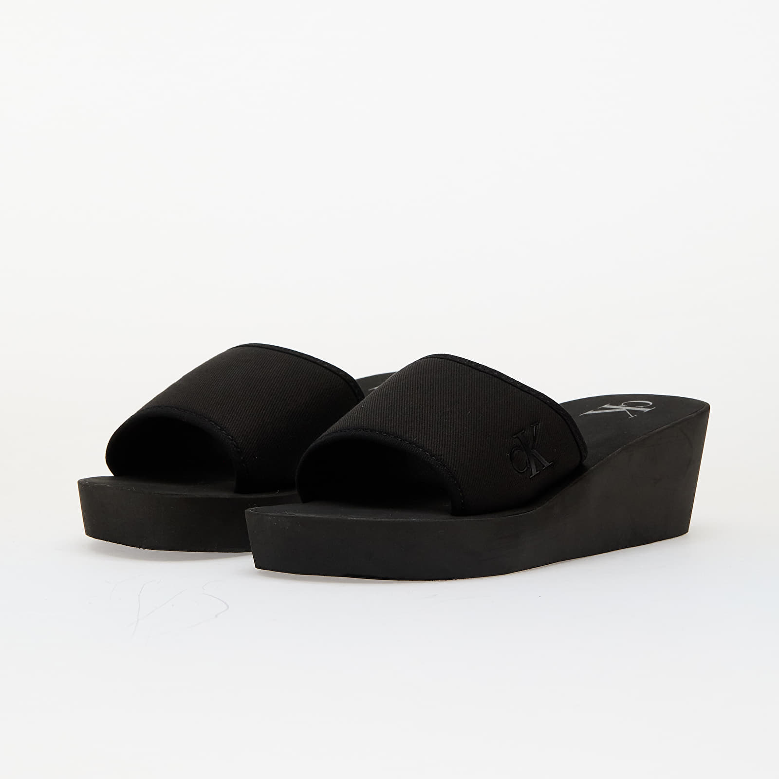Ženske superge in čevlji Calvin Klein Jeans Beach Wedge Slide Ca Black
