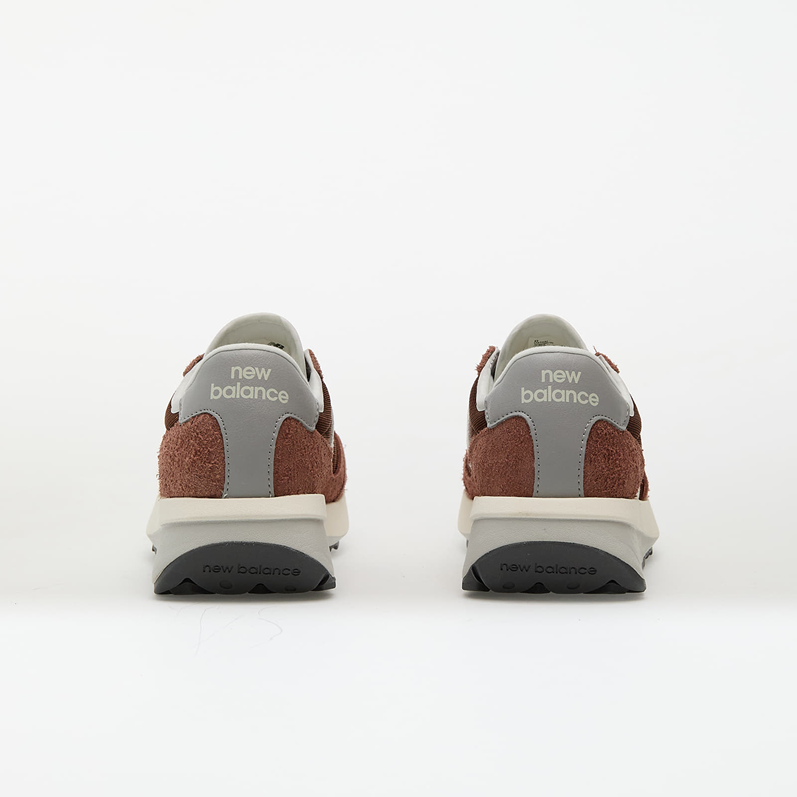 Zapatillas y zapatos de hombre New Balance 370 Pecan