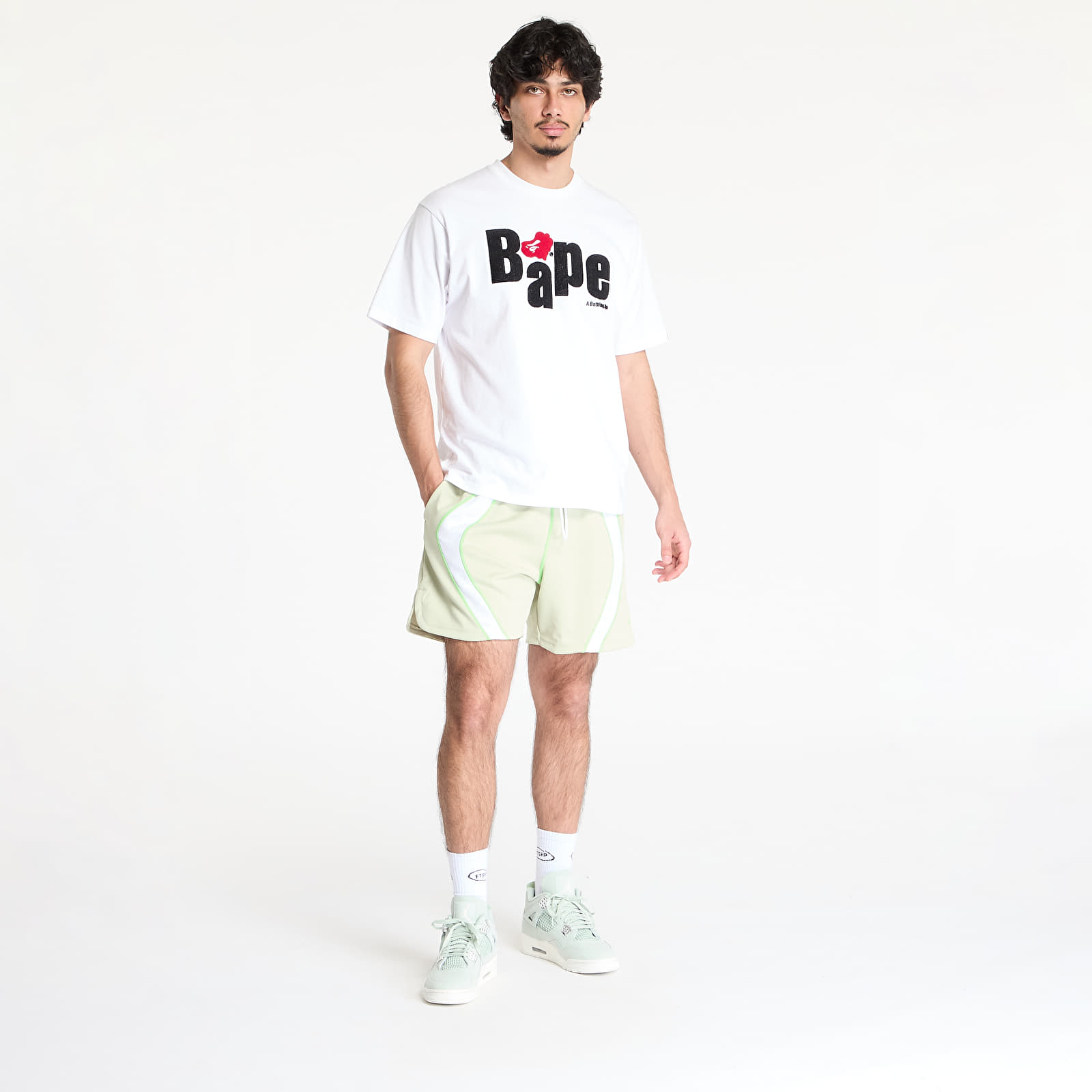 Men's shorts Nike Project F.R.O.G. Men's Woven Shorts Olive Aura/ White/ Green Strike