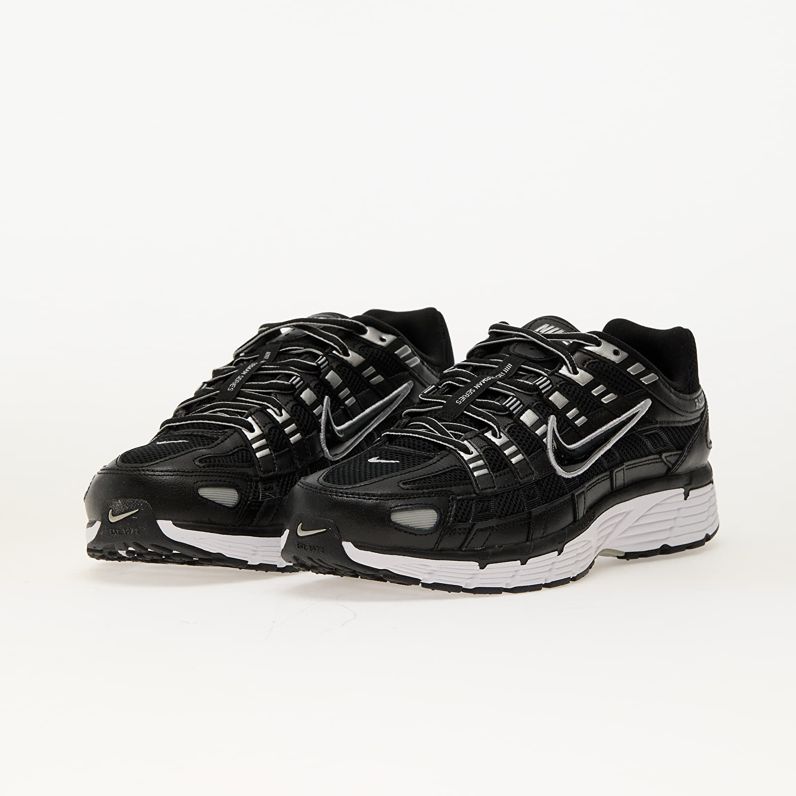 Scarpe uomo Nike P-6000 Black/ Black-White-Metallic Silver