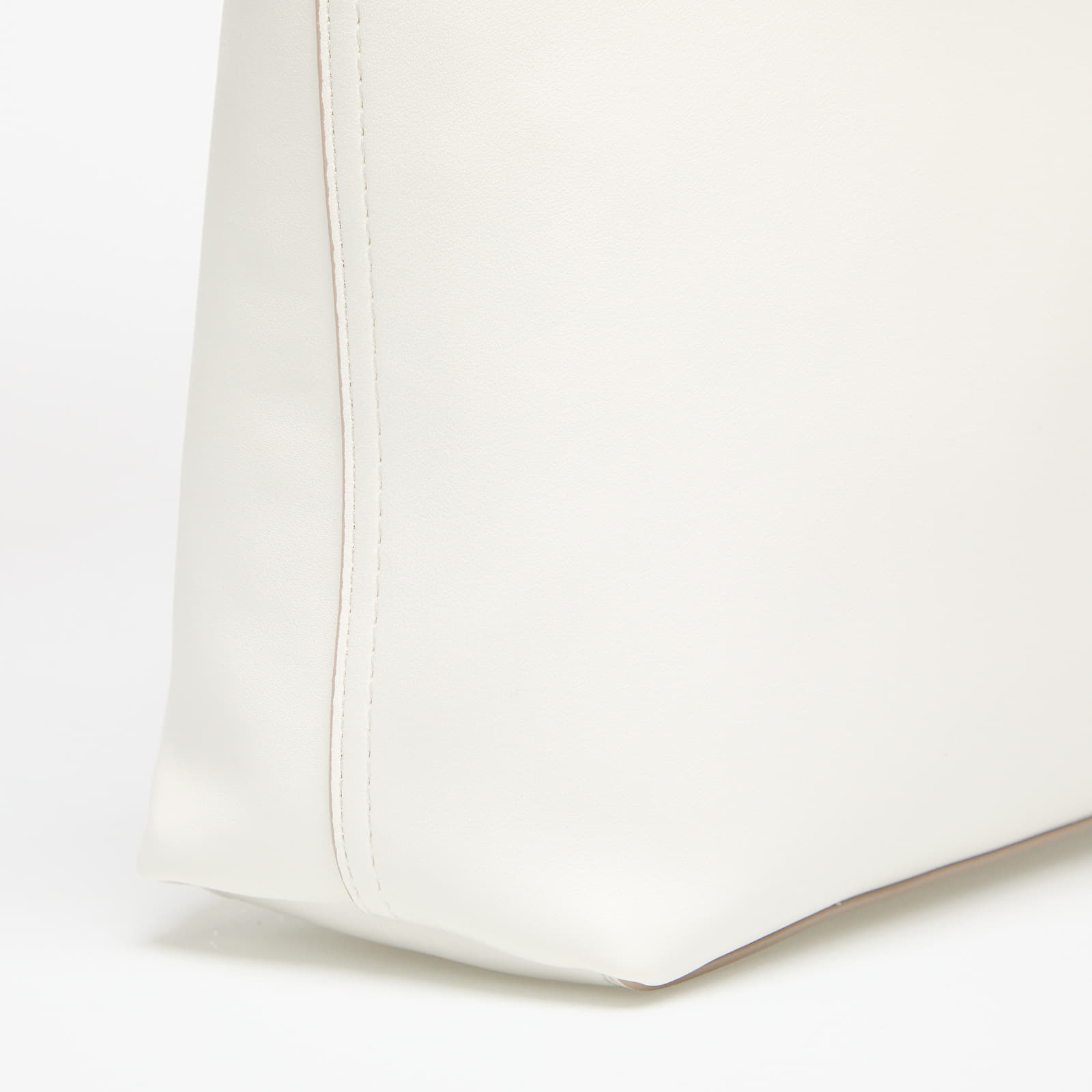 Õlakotid Calvin Klein Jeans Sculpted Slim Tote Lily White