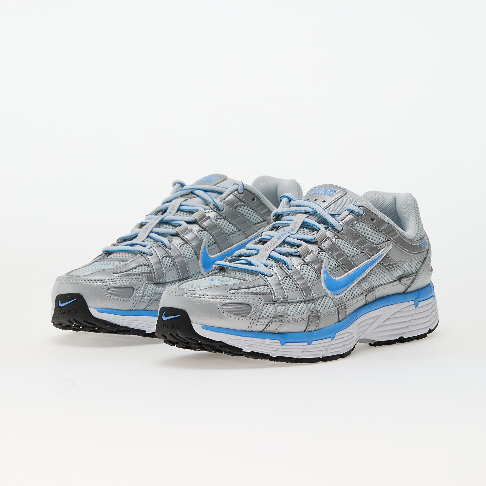 Baskets et chaussures pour hommes Nike P-6000 Mtlc Platinum/ University Blue