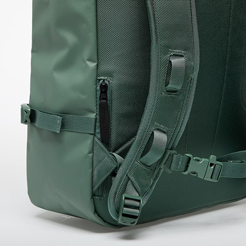 The North Face Base Camp Fuse Box Duck Green/ TNF Black | Queens