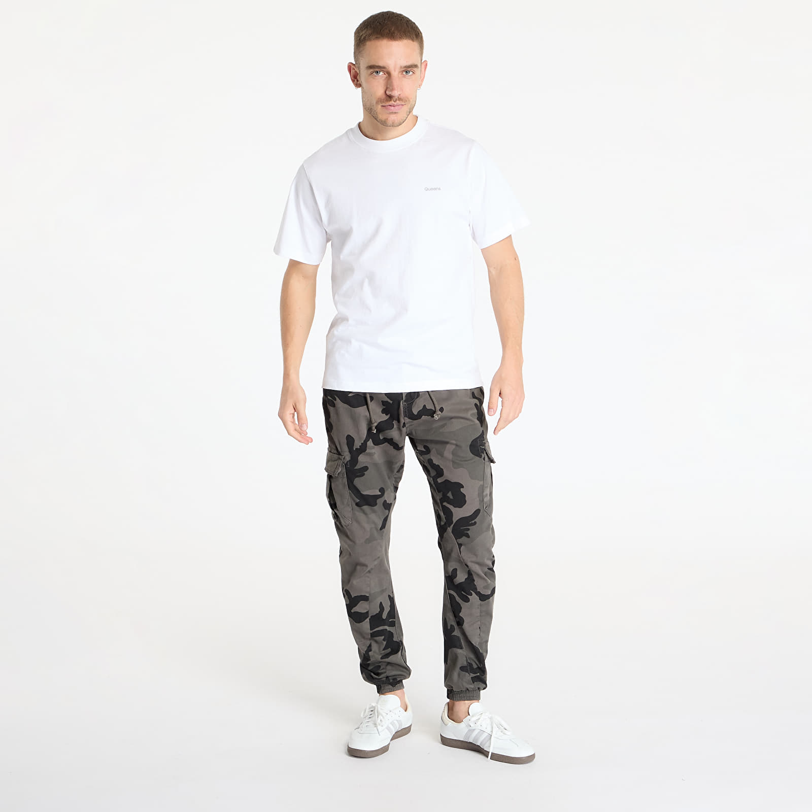 Cargo hlače Urban Classics Camo Cargo Jogging Pants Camo Grey