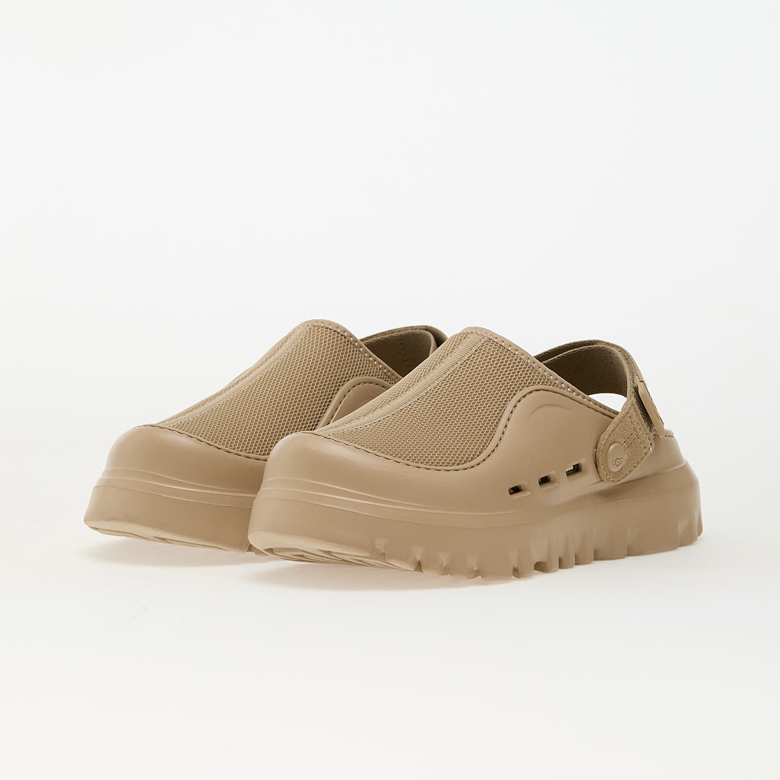 Adidași și pantofi pentru bărbați UGG M Peakmod Dark Sand