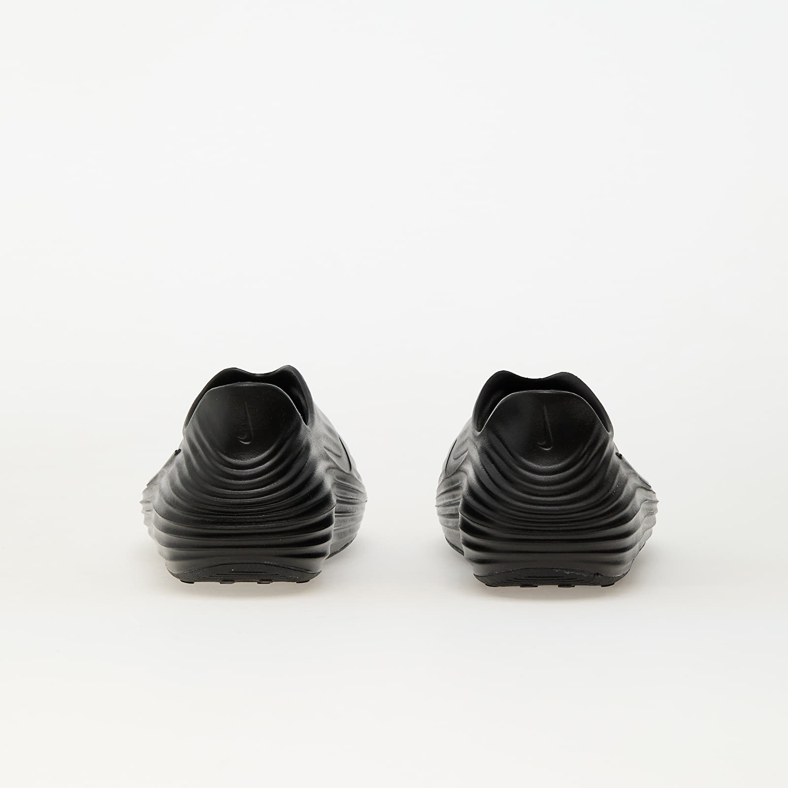 Vīriešu čības un apavi Nike Reactx Rejuven8 Black/ Black-Black