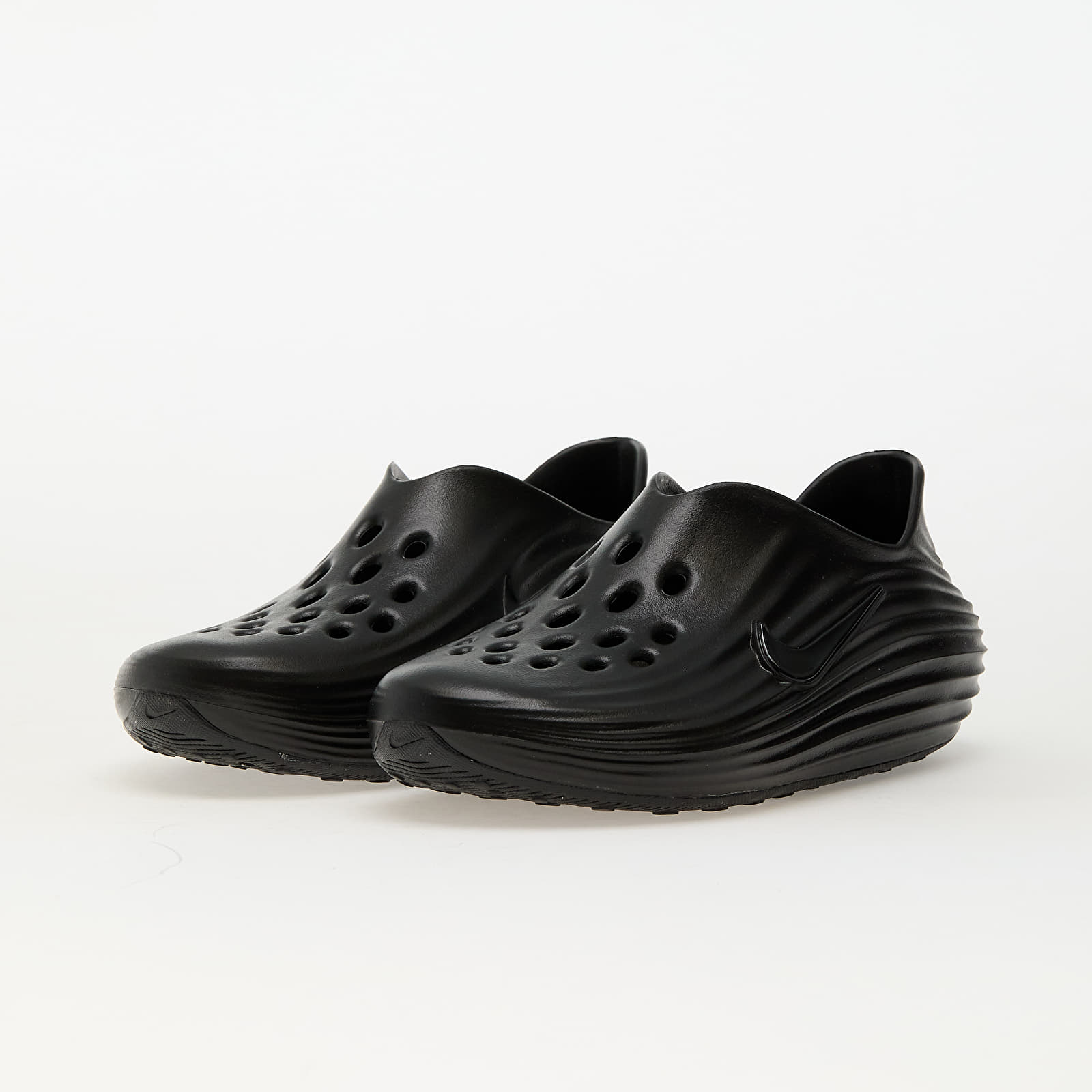 Vīriešu čības un apavi Nike Reactx Rejuven8 Black/ Black-Black