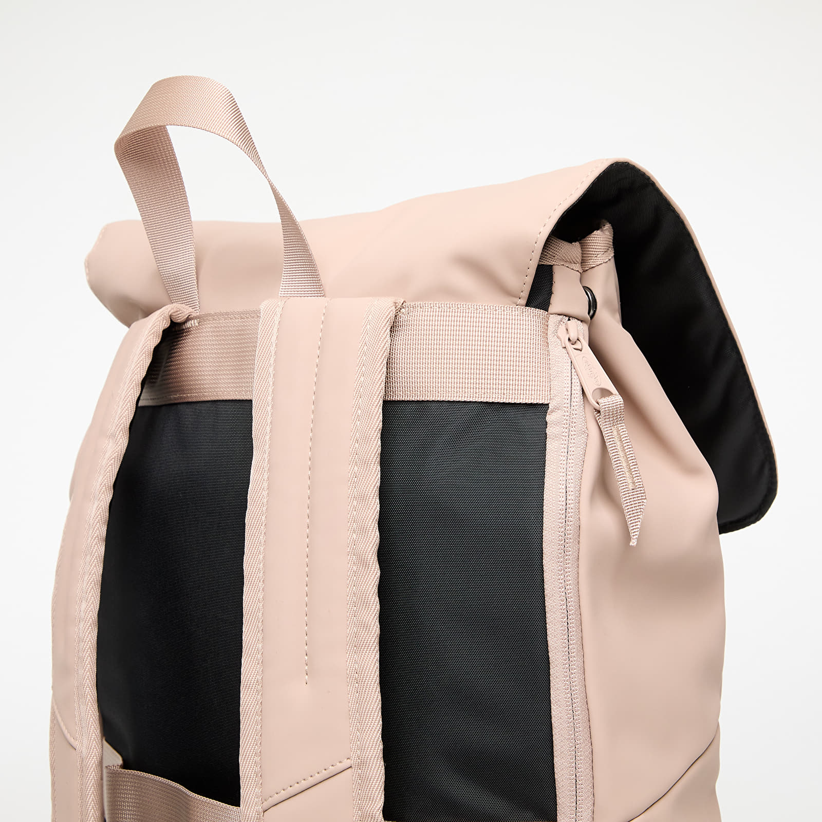 Mochilas para hombre EASTPAK Yarin Backpack Matsand