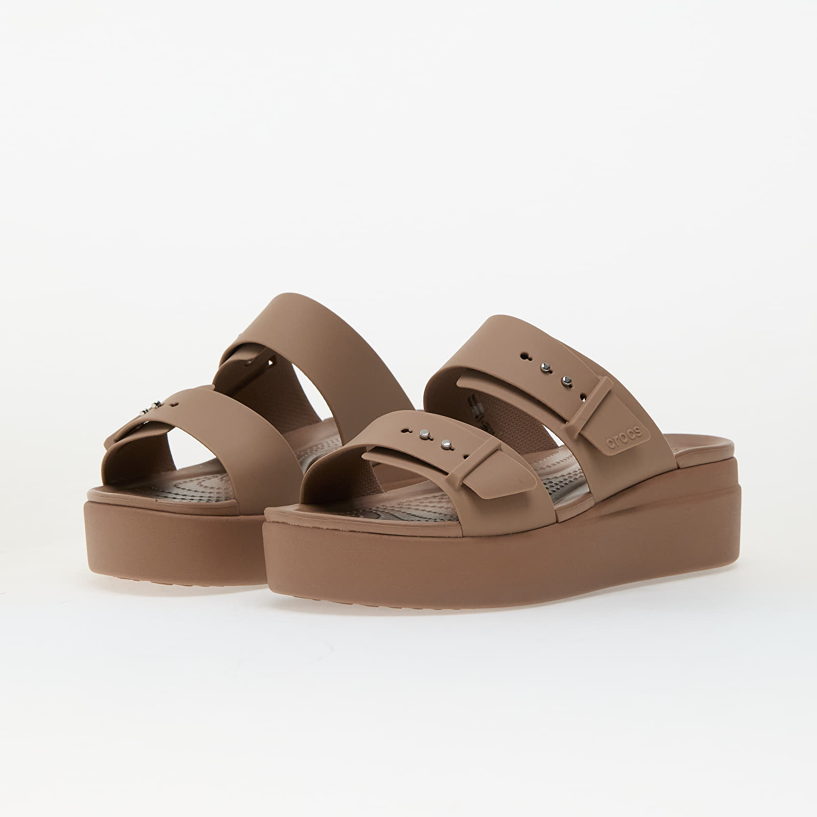 Men's sneakers and shoes Crocs Brooklyn Buckle Low Wedge Latte