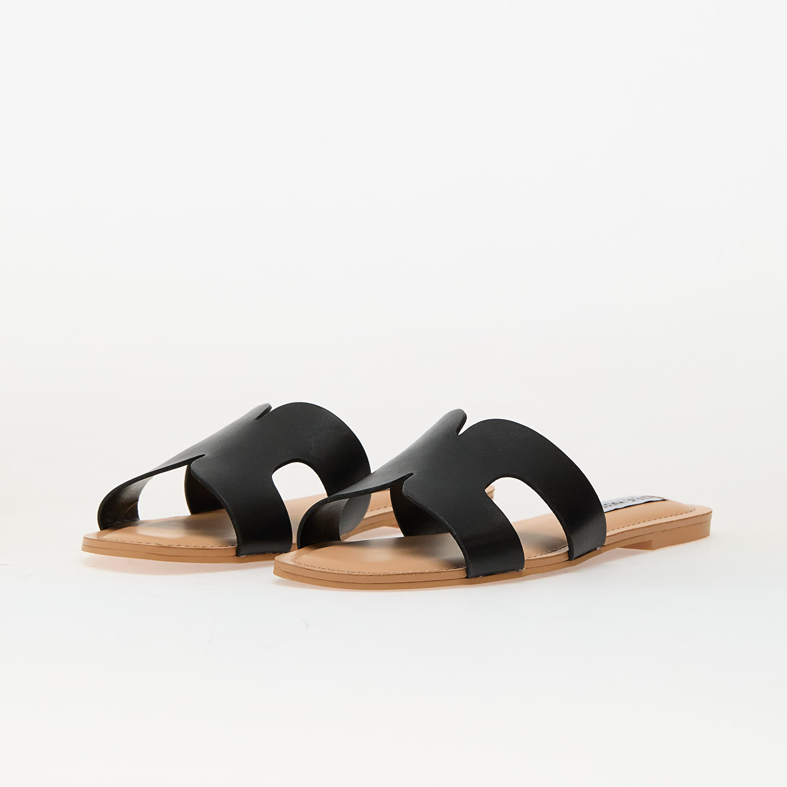Naiste tossud ja kingad Steve Madden Zarnia Black Leather