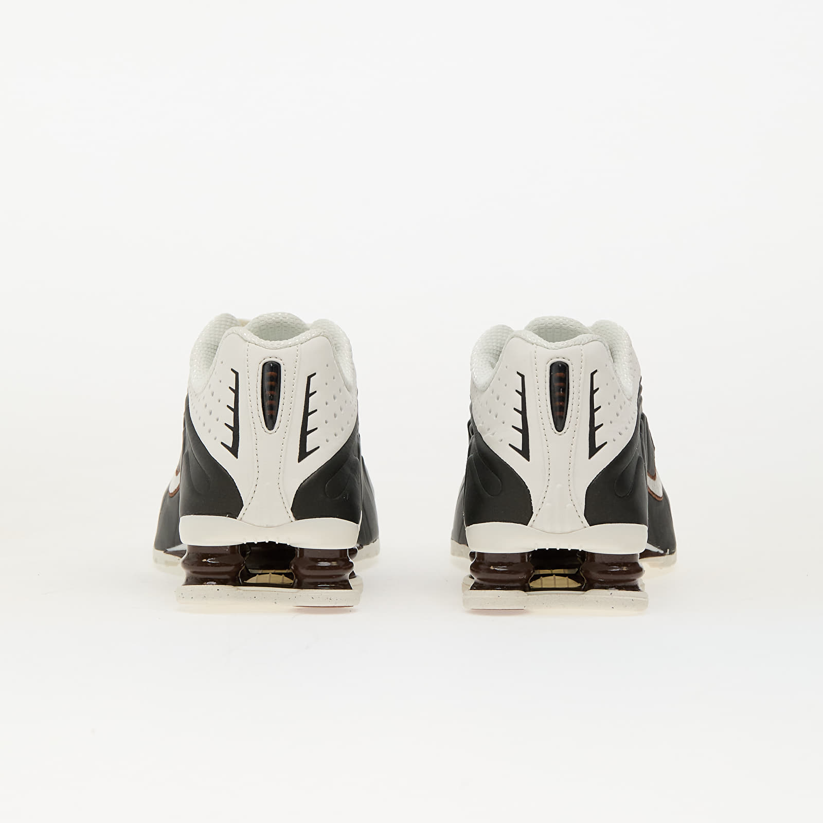 Γυναικεία παπούτσια Nike W Shox R4 Sail/ Sail-Black-Fauna Brown