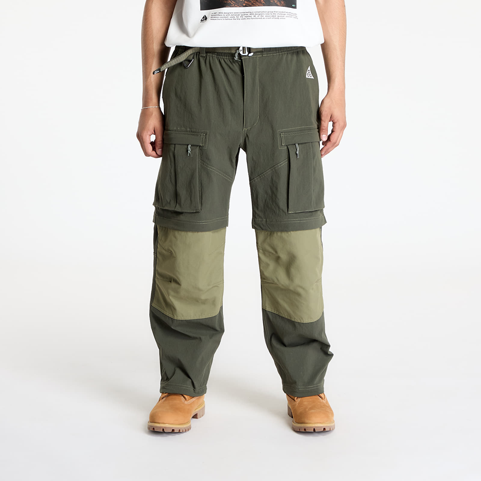 Bukser til mænd Nike ACG "Smith Summit" Men's Cargo Pants Sequoia/ Medium Olive/ Summit White