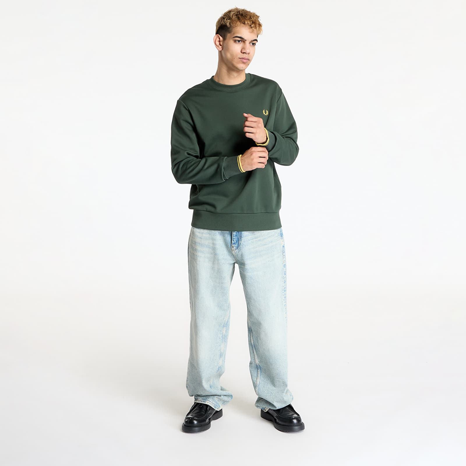 Pánske mikiny FRED PERRY Crew Neck Sweatshirt Court Green