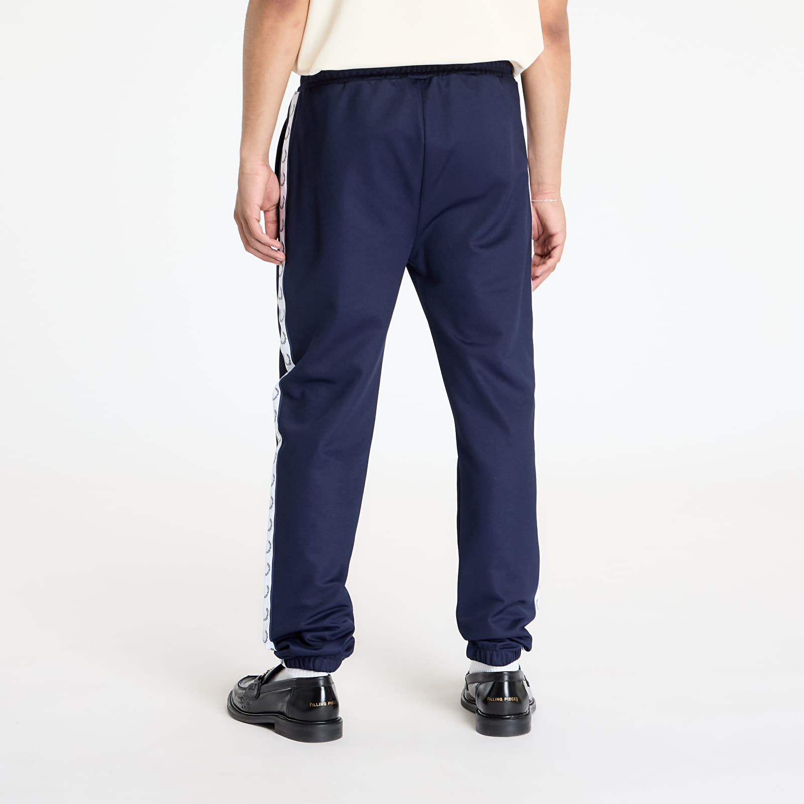 Meeste dressipüksid FRED PERRY Taped Track Pant Carbon Blue