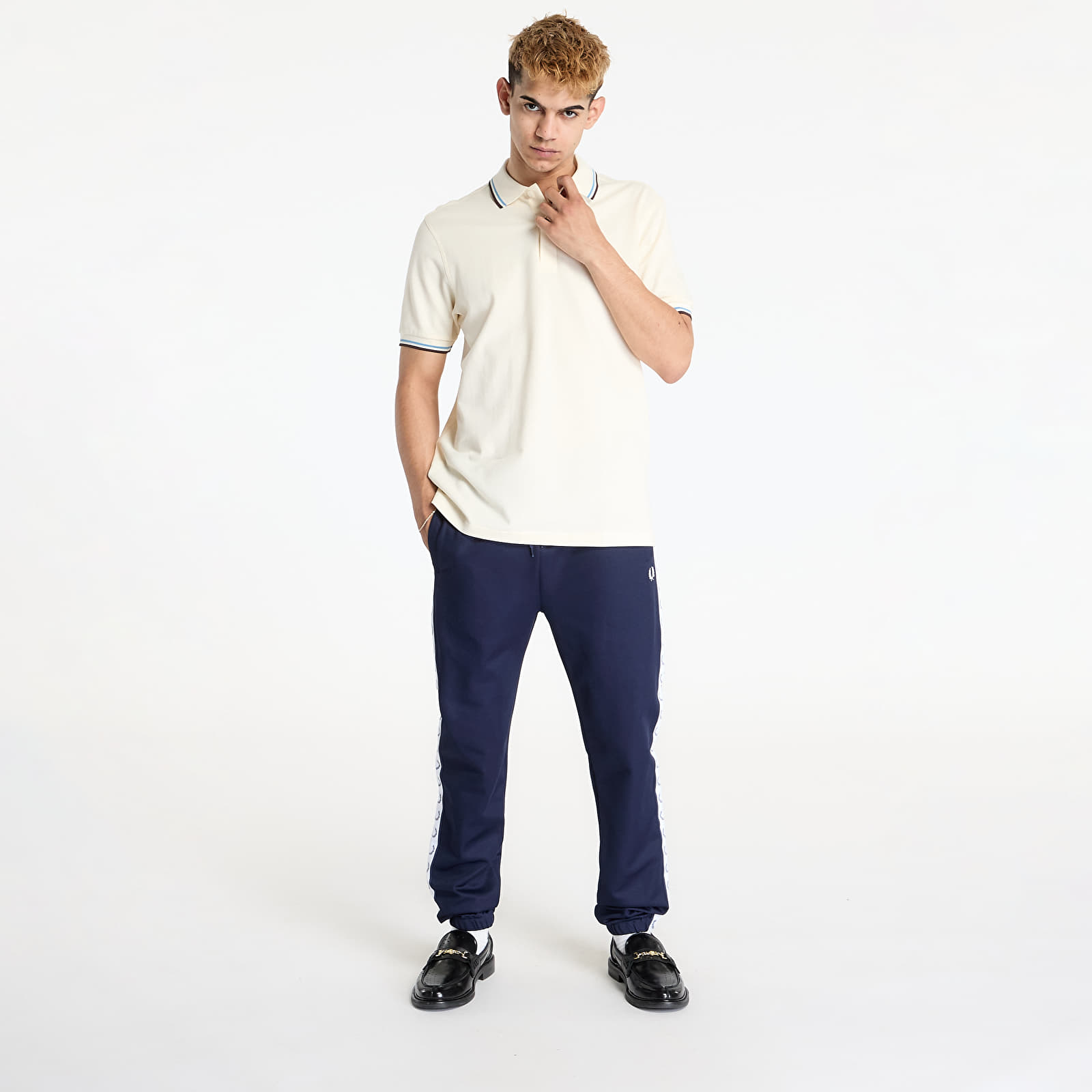 Meeste dressipüksid FRED PERRY Taped Track Pant Carbon Blue