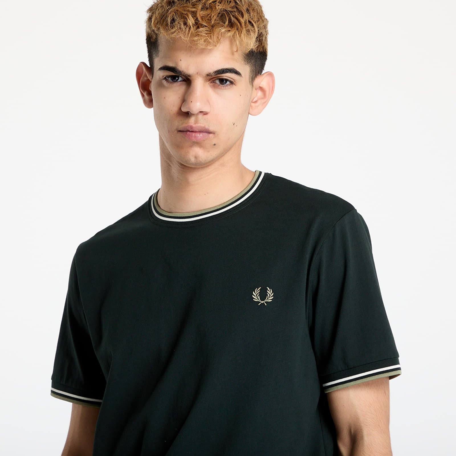Men's T-shirts FRED PERRY Twin Tipped T-Shirt Nghgrn/ Lecr/ Olmn