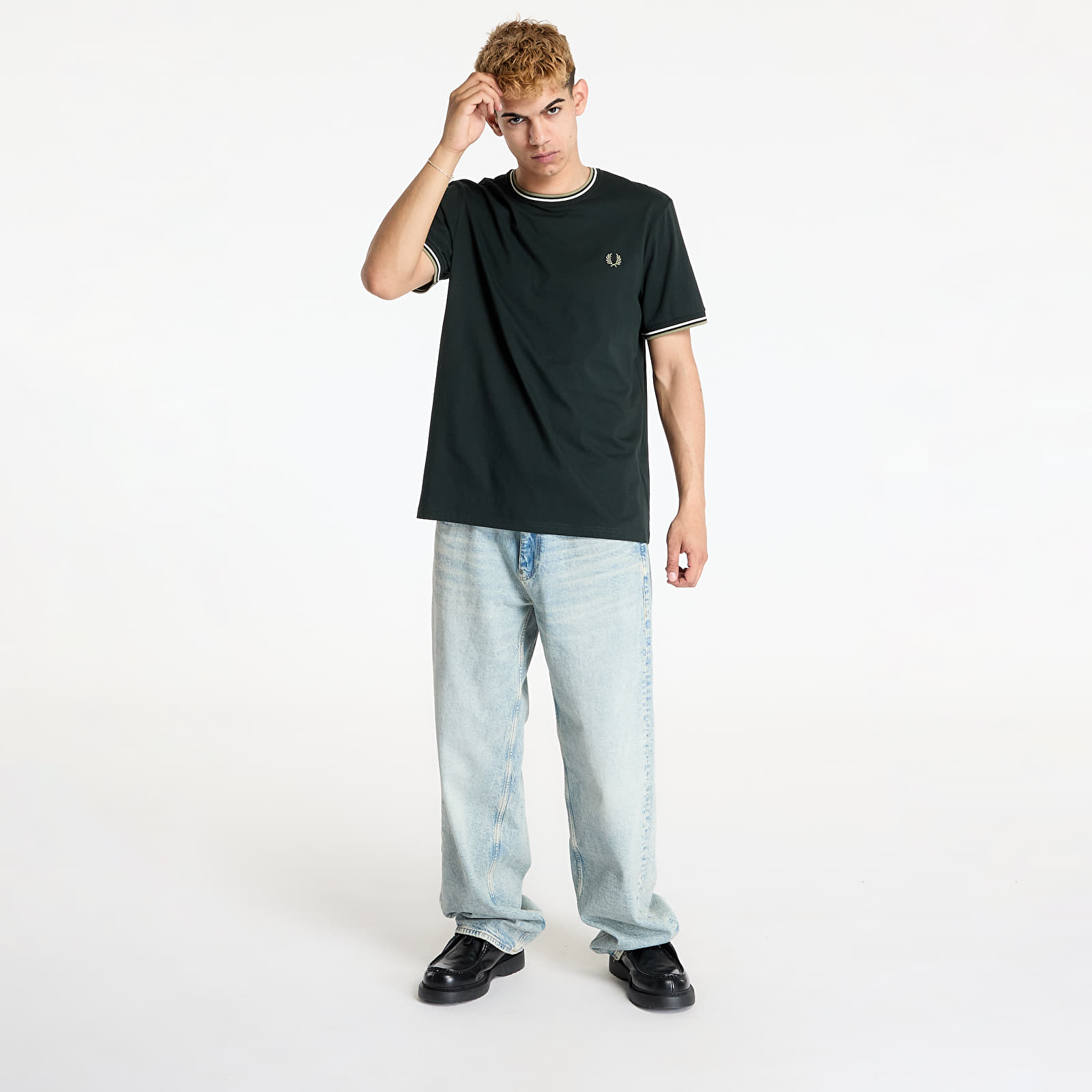Men's T-shirts FRED PERRY Twin Tipped T-Shirt Nghgrn/ Lecr/ Olmn