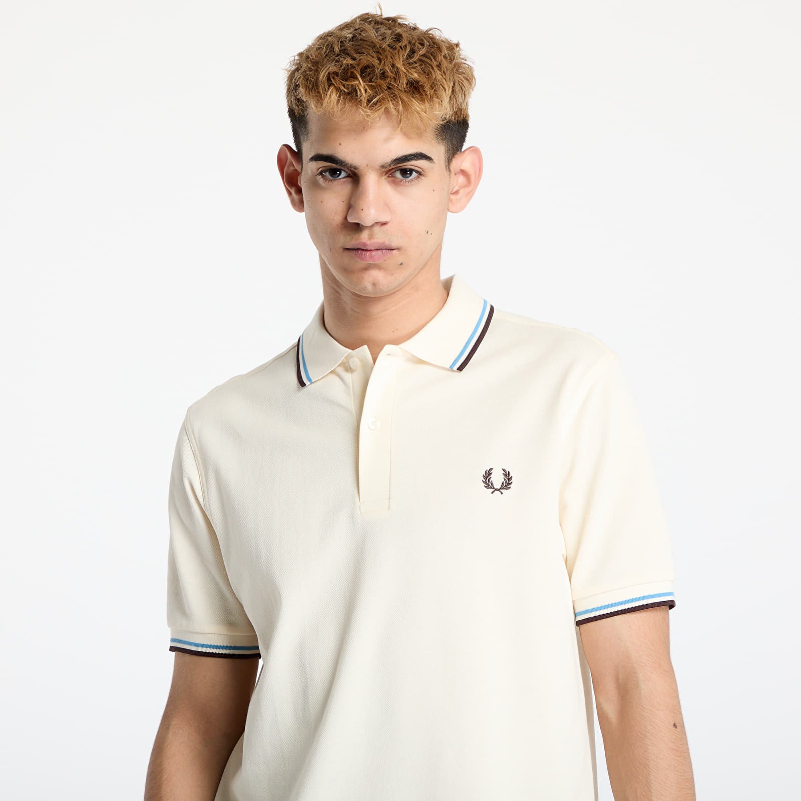Men's T-shirts FRED PERRY Twin Tipped Fred Perry Shirt Ecru/ Sftbl/ Brick
