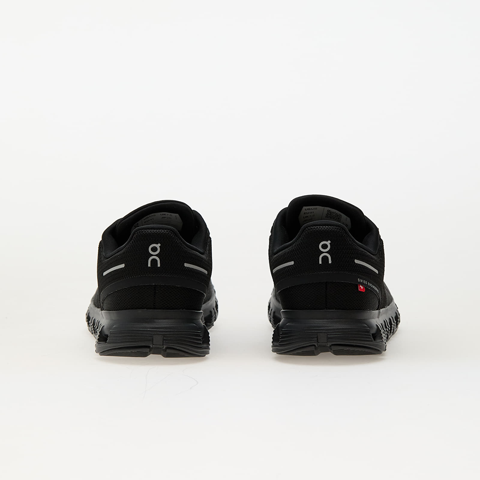 Men's sneakers and shoes On M Cloud 6 Black/ Black