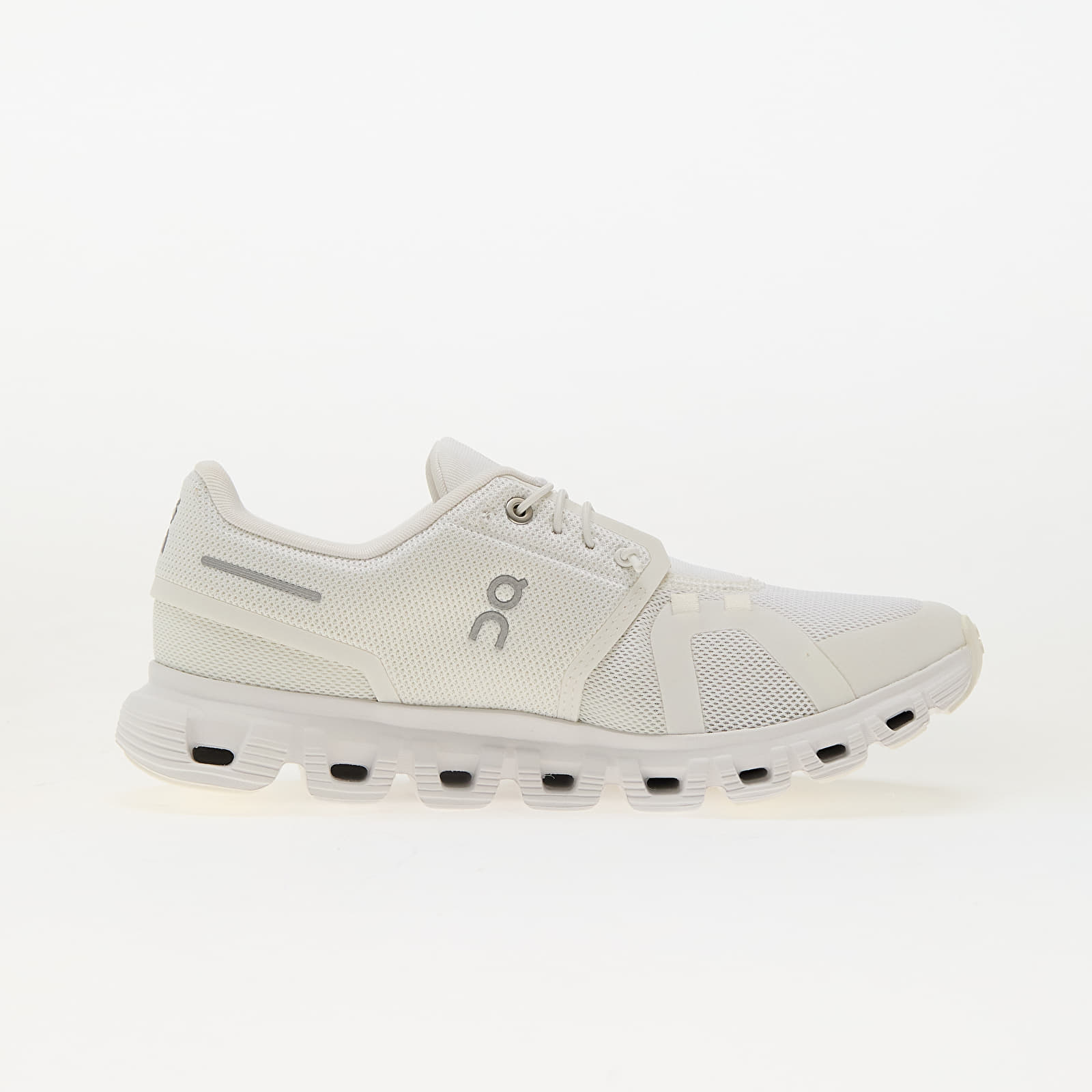 Women's sneakers and shoes On W Cloud 6 White/ White