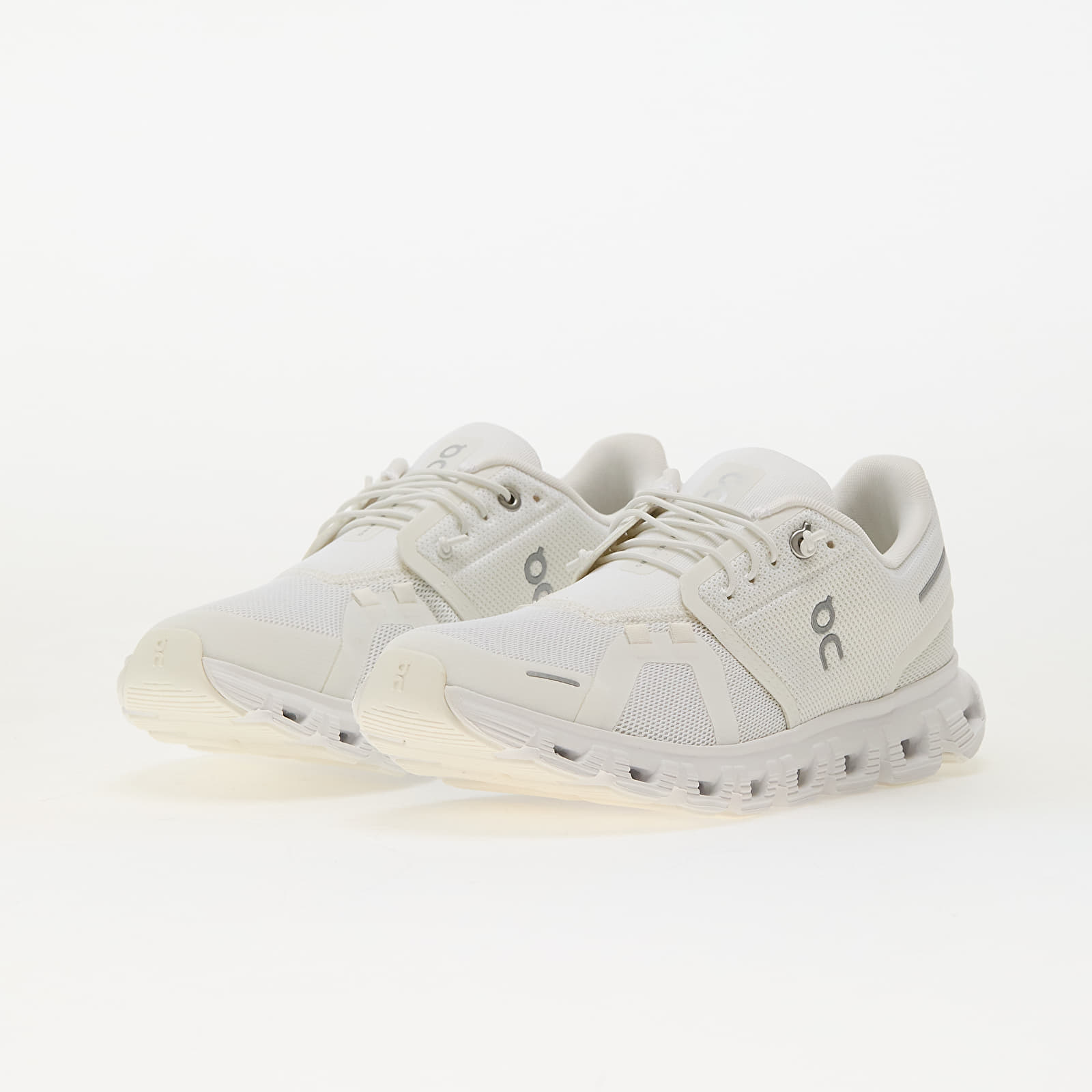 Women's sneakers and shoes On W Cloud 6 White/ White
