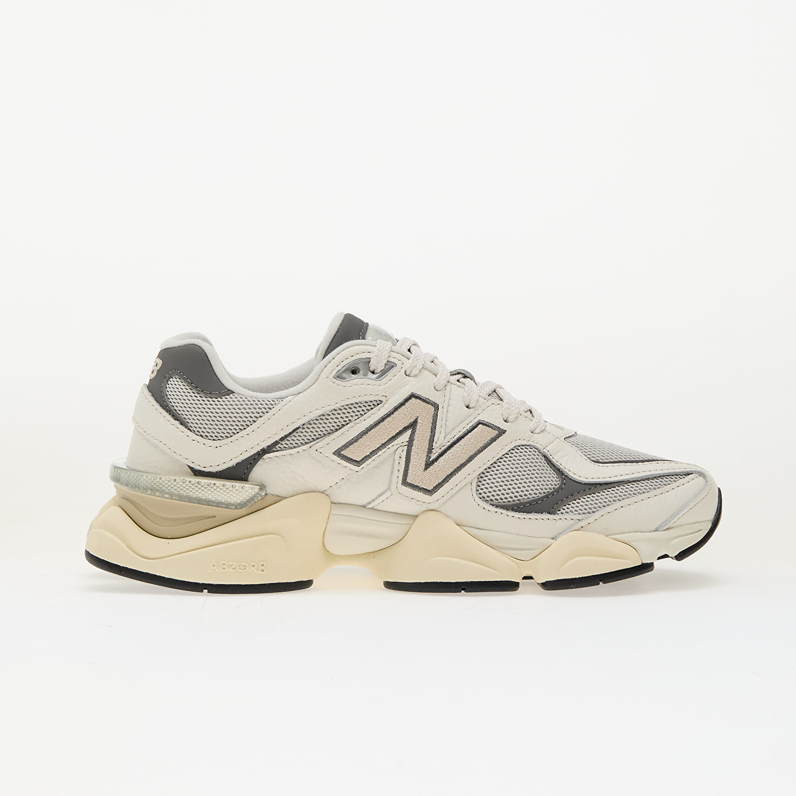 Męskie trampki i buty New Balance 9060 Sea Salt
