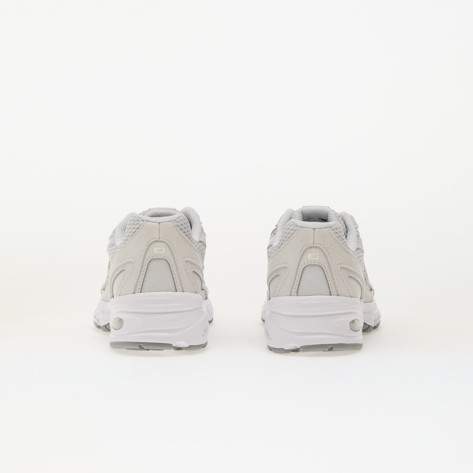 Meeste tossud ja kingad New Balance 740 Grey