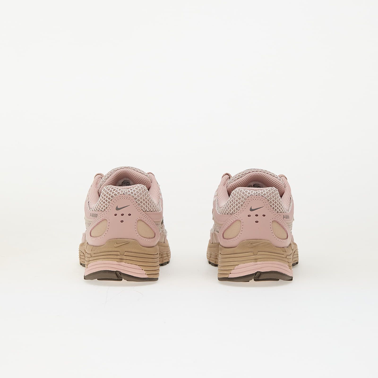 Женская обувь Nike W P-6000 Se Fossil Stone/ Ironstone-Hemp-Pink Oxford