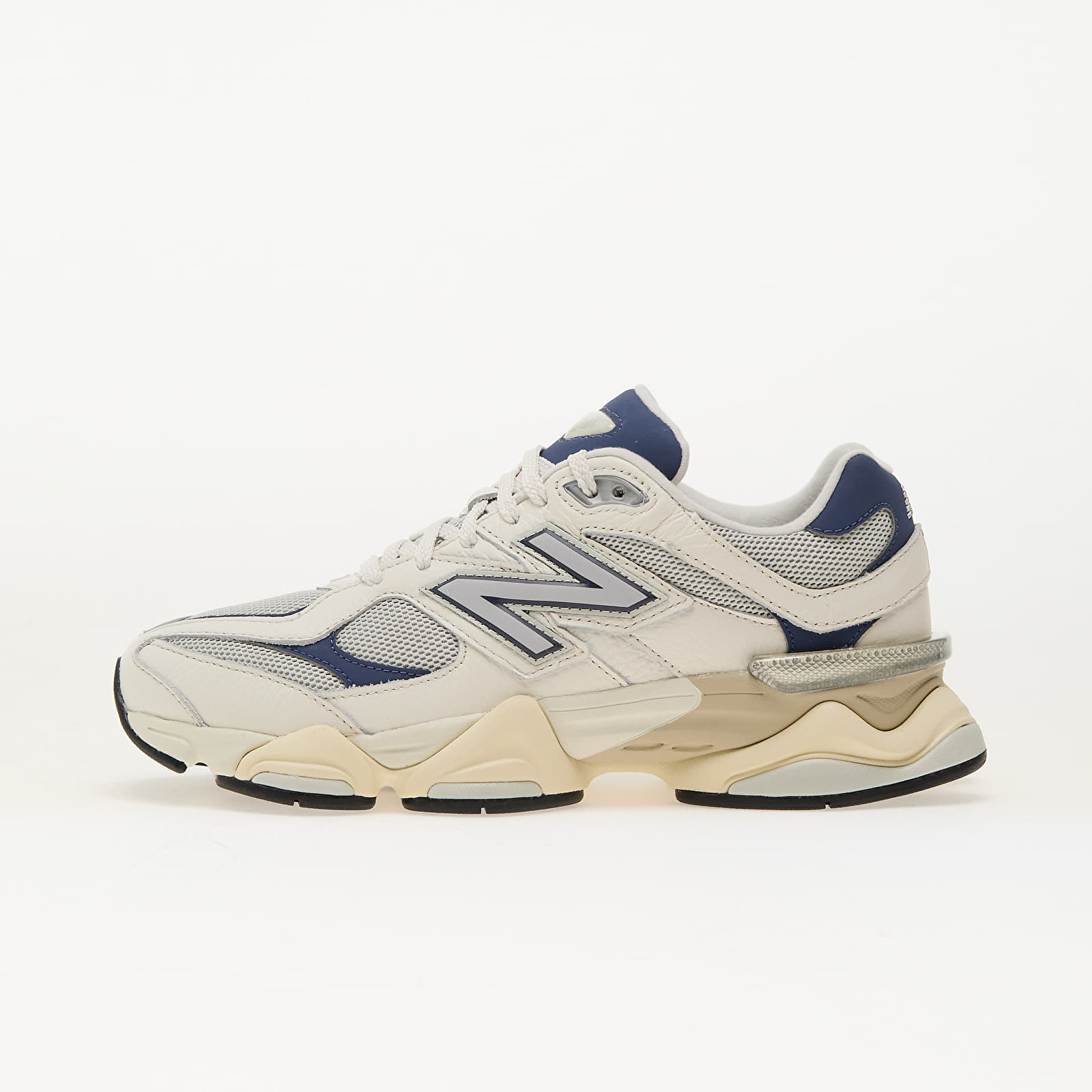 Men's sneakers and shoes New Balance 9060 Sea Salt