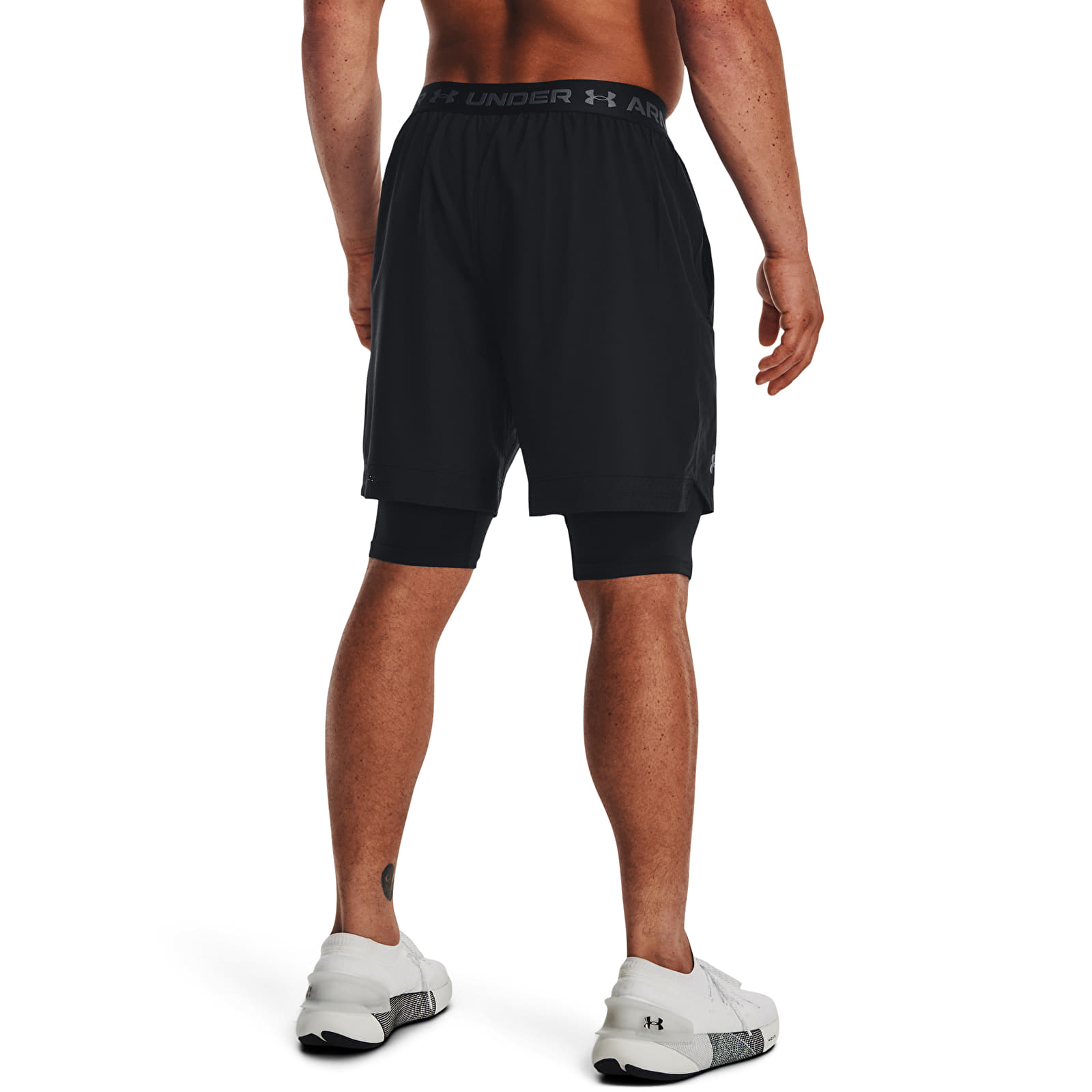 Shorts für Männer Under Armour Vanish Woven 2in1 Sts Black/ Black/ Pitch Gray