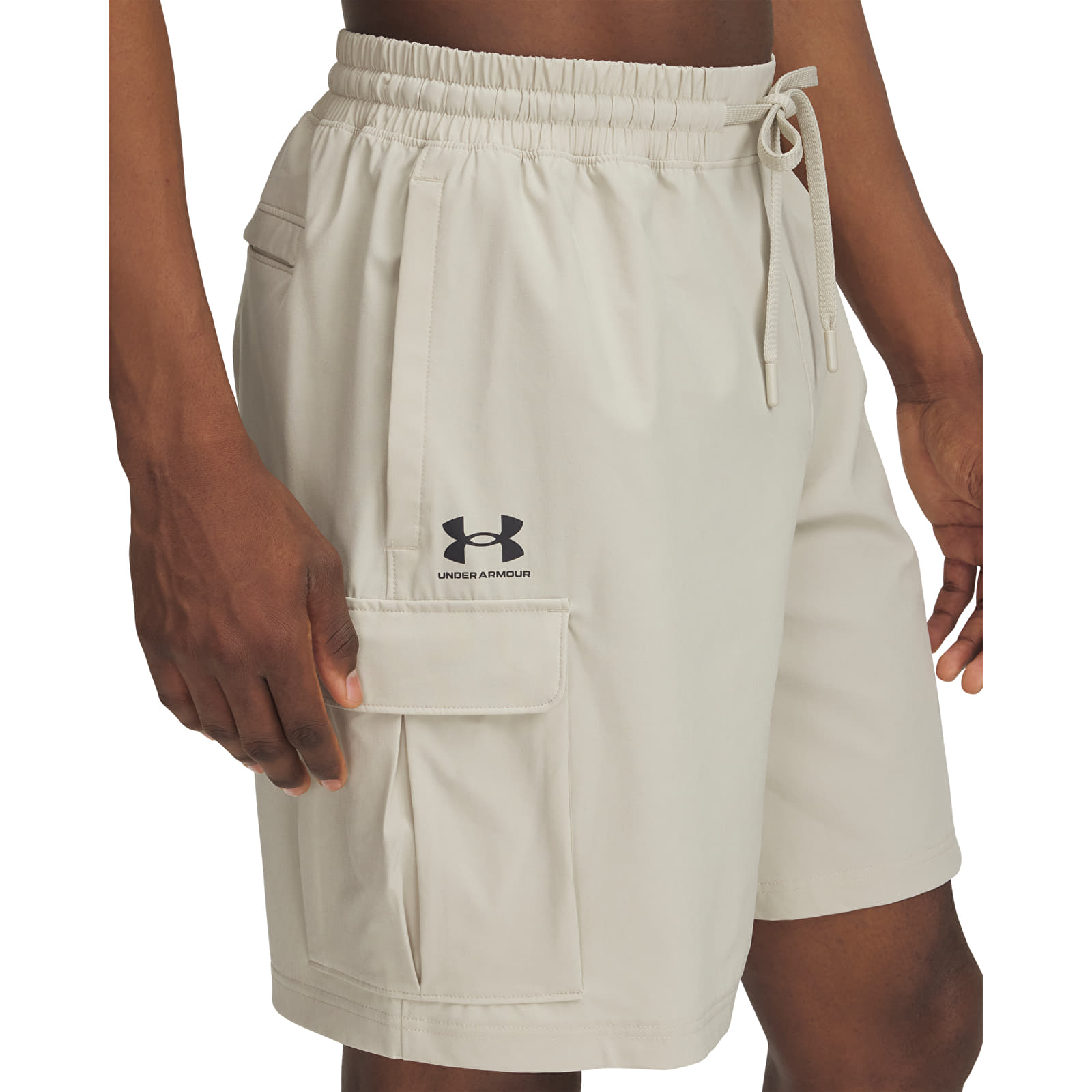 Pantalones cortos para hombre Under Armour Vibe Woven Cargo Short Khaki Base/ Black