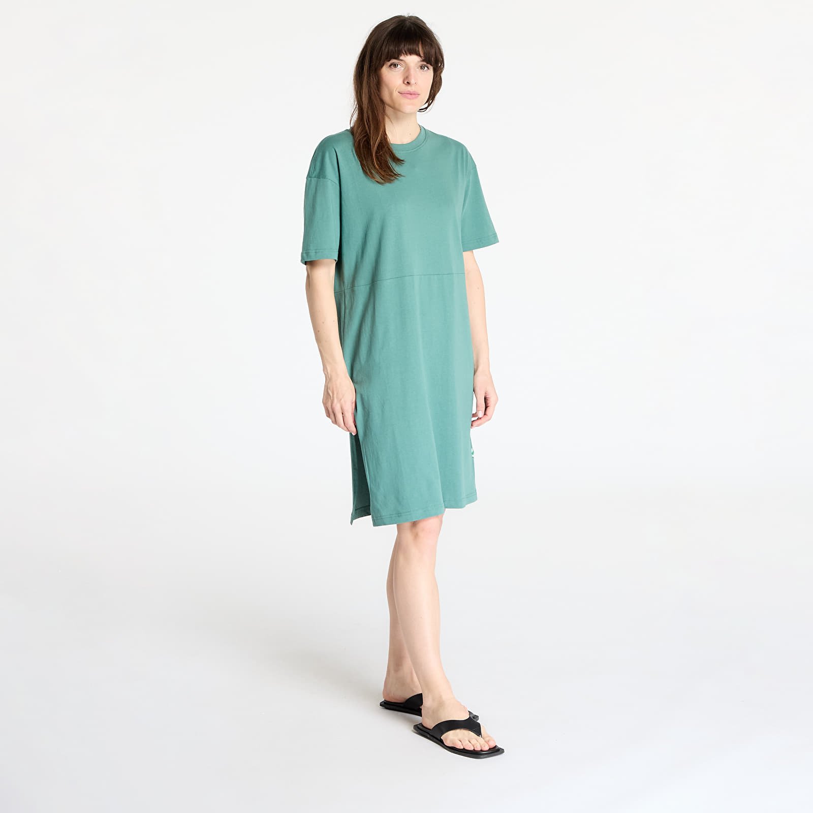 Kleider Urban Classics Ladies Organic Oversized Slit Tee Dress Green