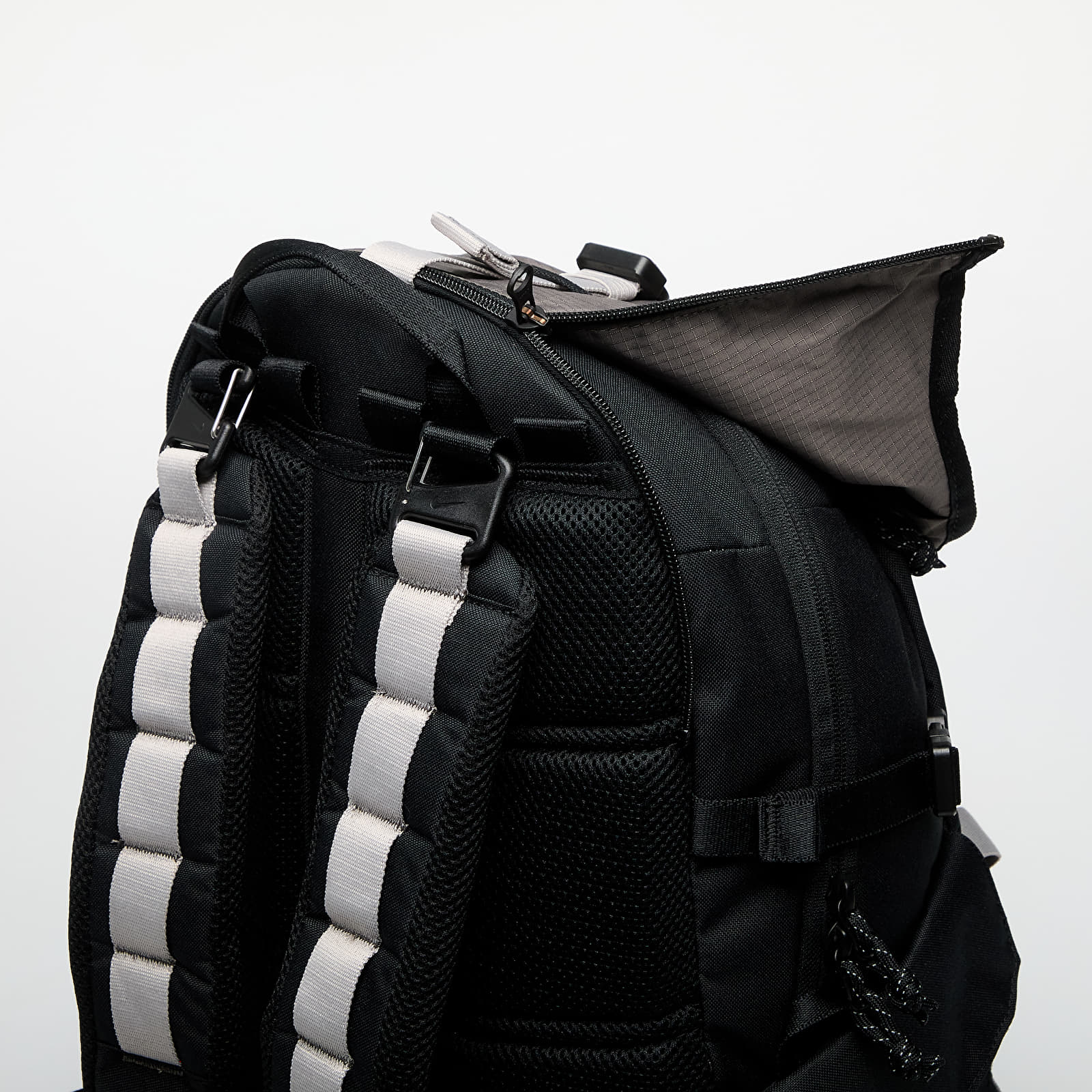 Muški ruksaci Nike ACG "DAYMAX" Backpack (25L) Black/ College Grey/ College Grey