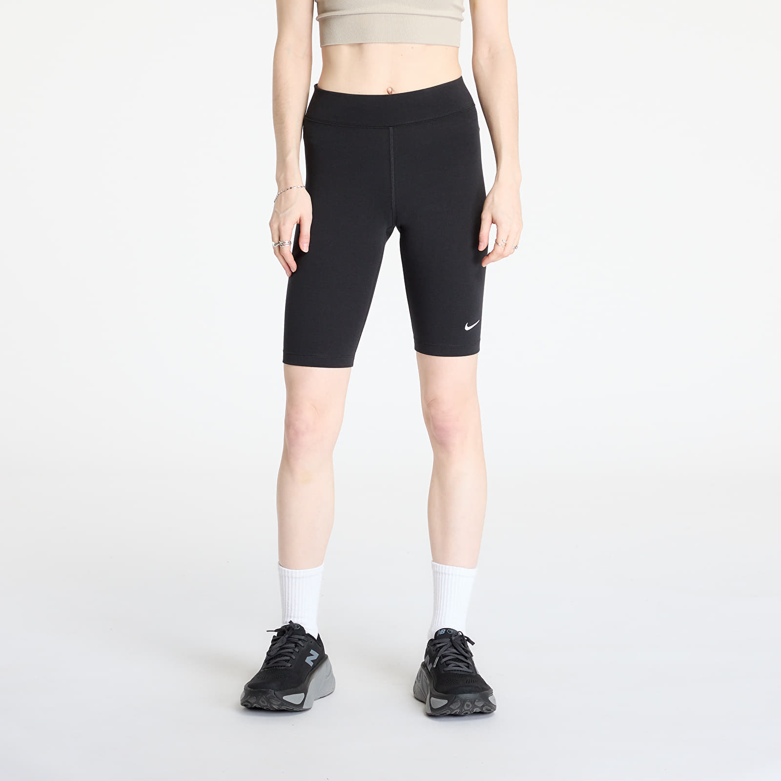 Shortsid Nike W NSW Essential MR Biker Short Black