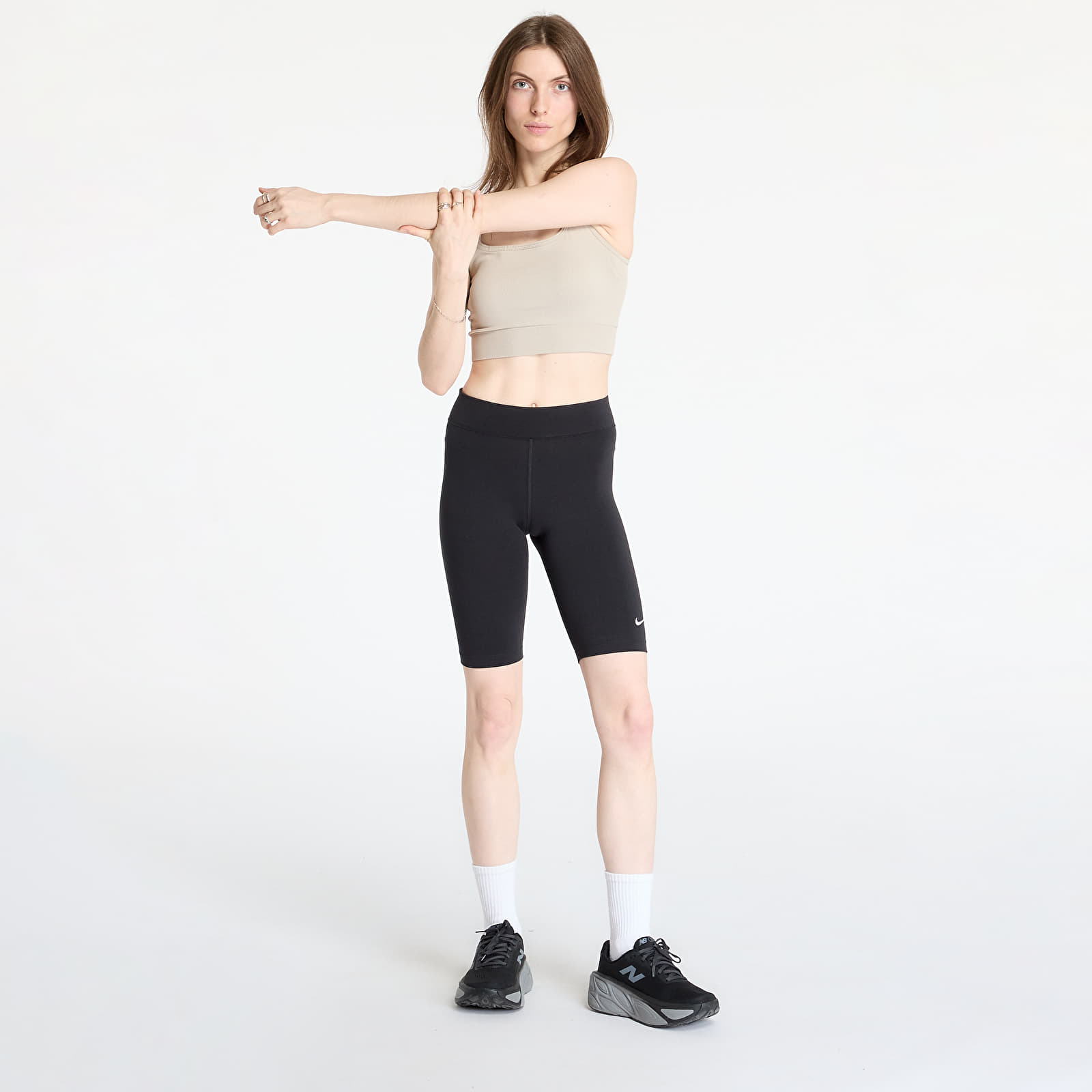 Shortsid Nike W NSW Essential MR Biker Short Black