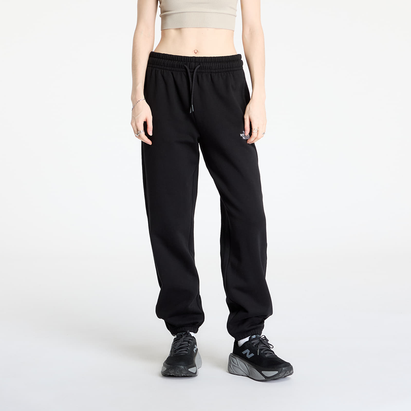 Sweatpants The North Face Essential Jogger TNF Black