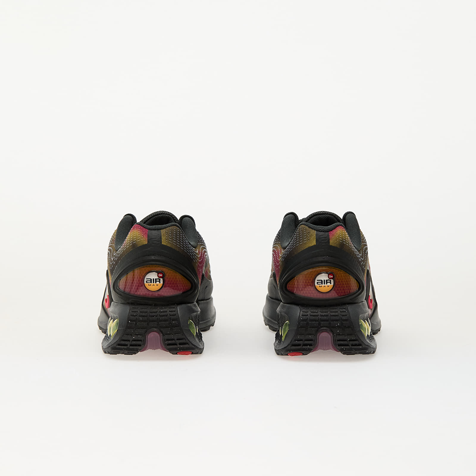 Scarpe e scarpe da ginnastica da uomo Nike Air Max Dn Nrg Dk Smoke Grey/ Red Orbit-Black-Sweet Beet