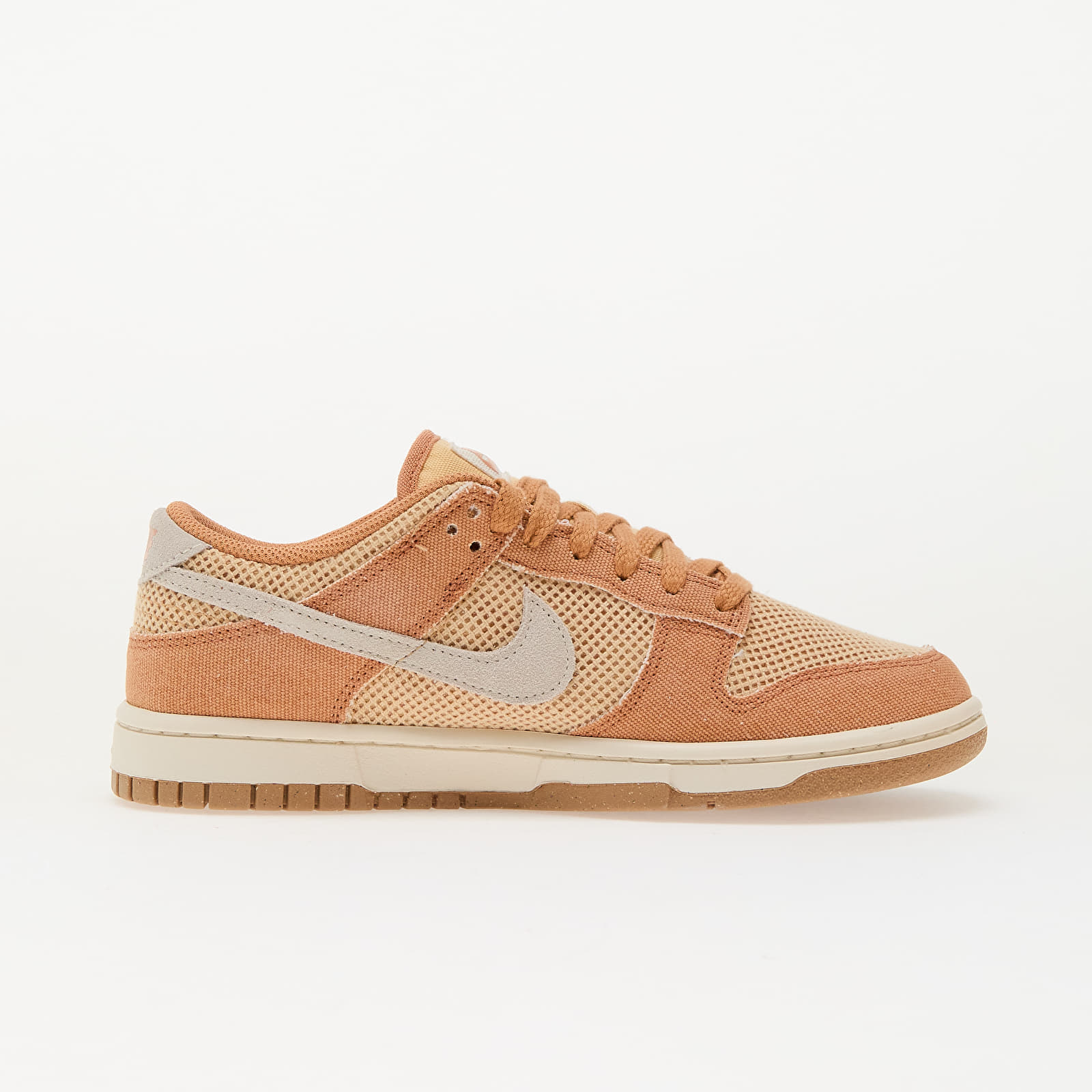 Zapatillas mujer Nike W Dunk Low Nn Se Amber Brown/ Pale Ivory-White Onyx