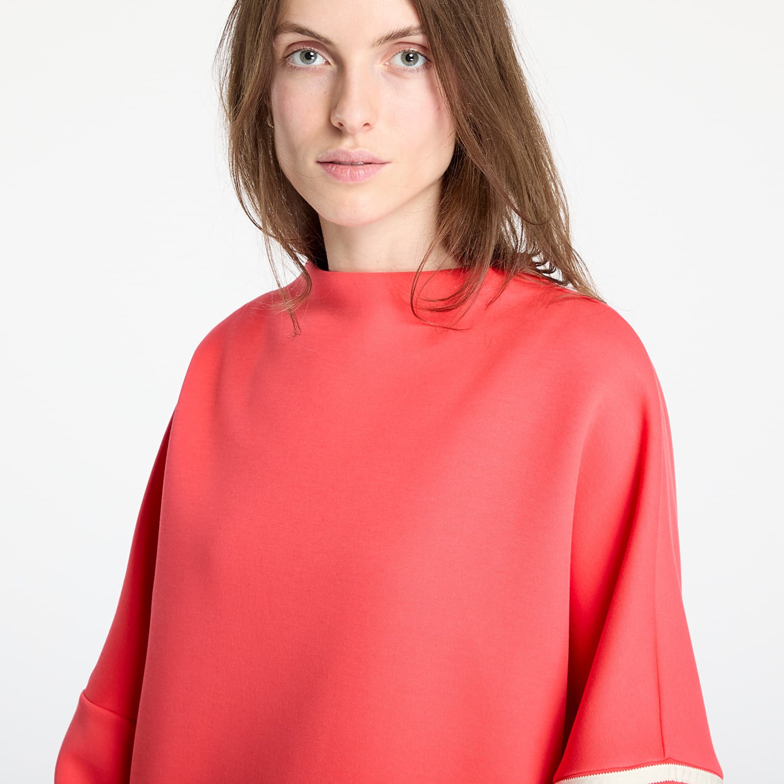 Sweatshirts für Frauen adidas Neuclassics Oversized Mock Neck Sweatshirt Real Coral/ Cream White