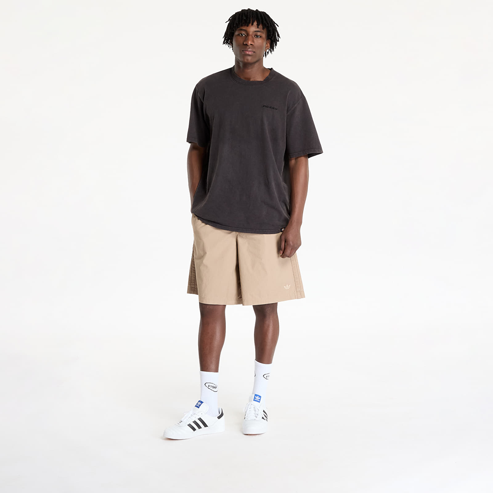 Pantalones cortos para hombre adidas Wide Leg Bermuda Shorts Blanch Cargo