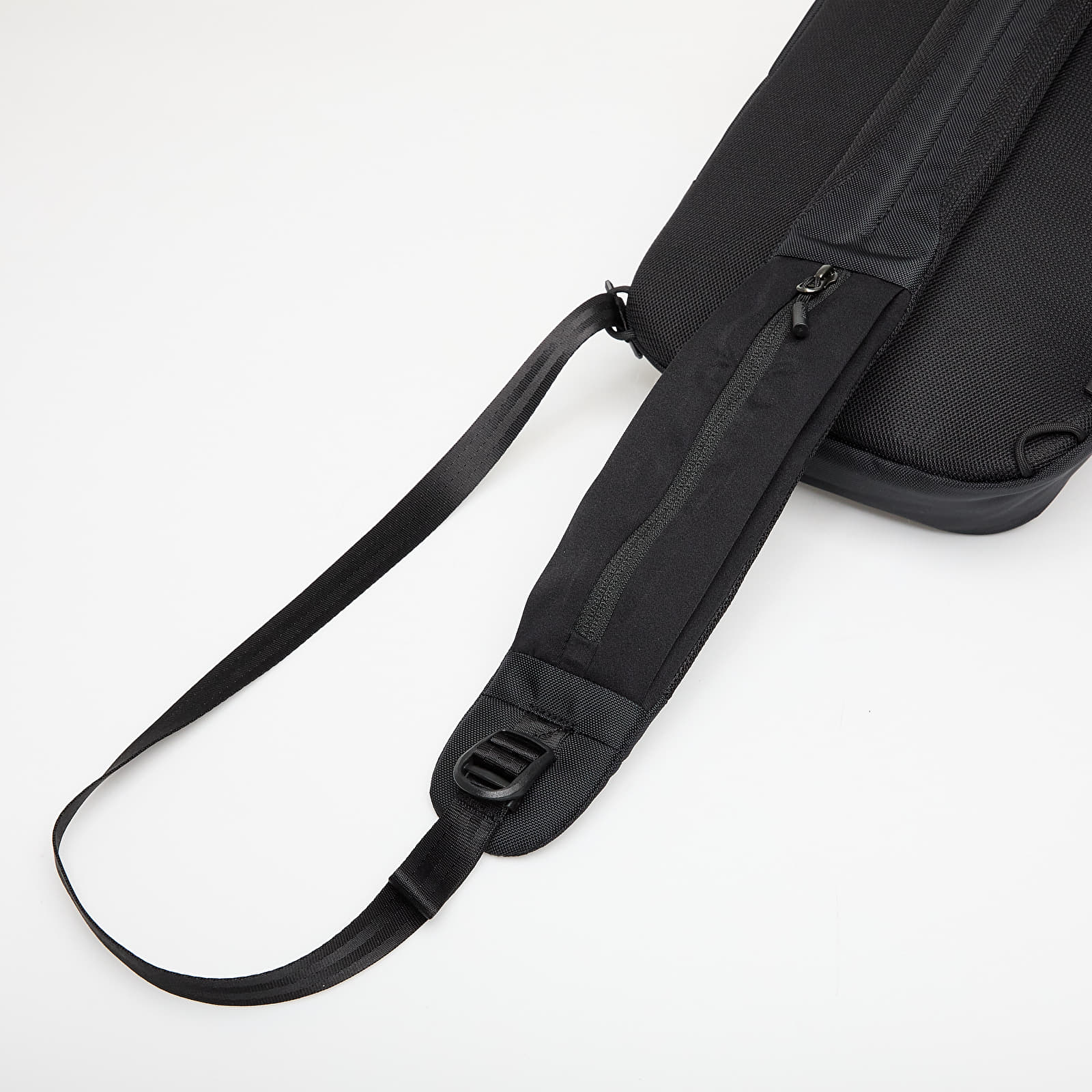 Õlakotid Osprey Aoede Sling Black