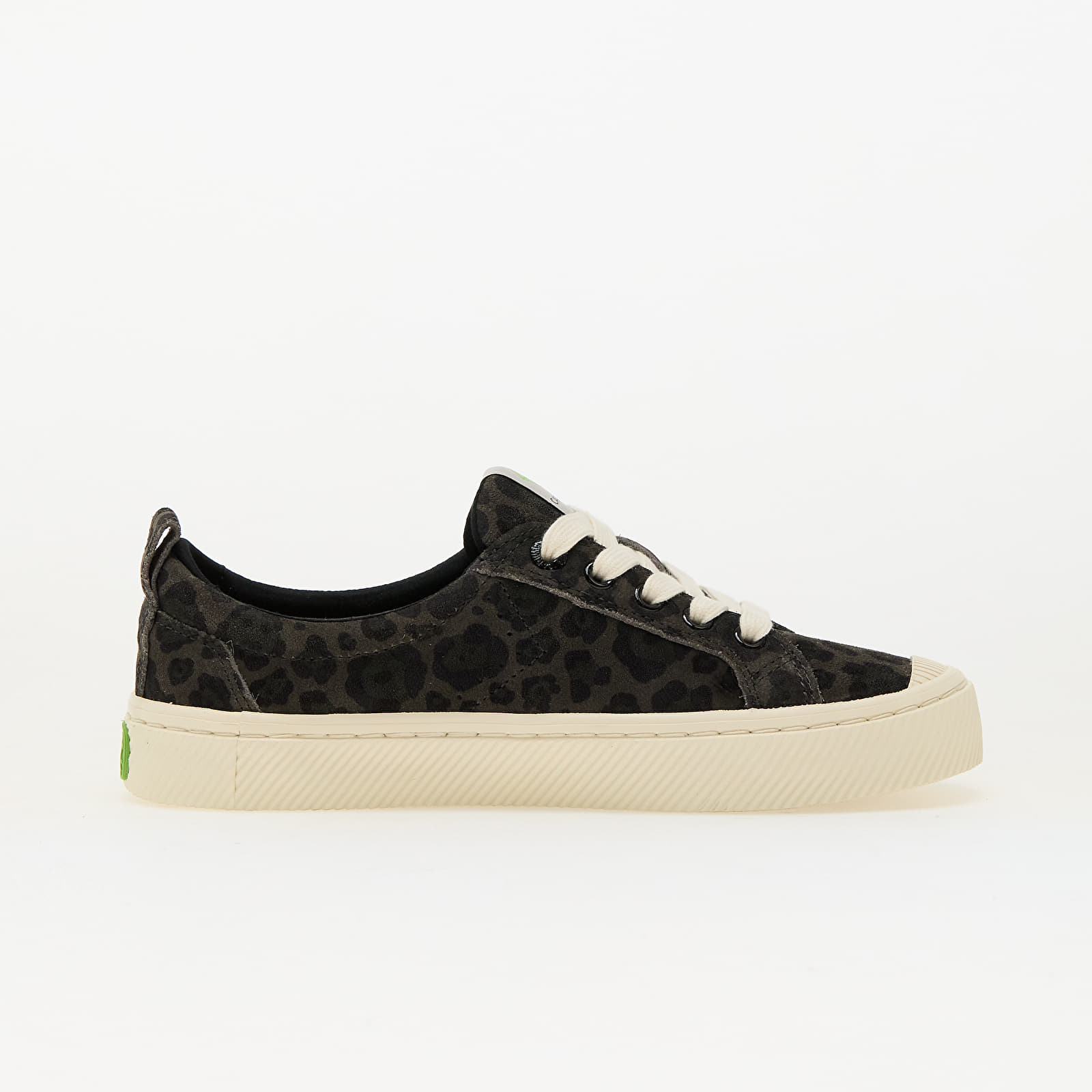 Sneakers und Schuhe für Frauen Cariuma W OCA Low Black Jaguar Print