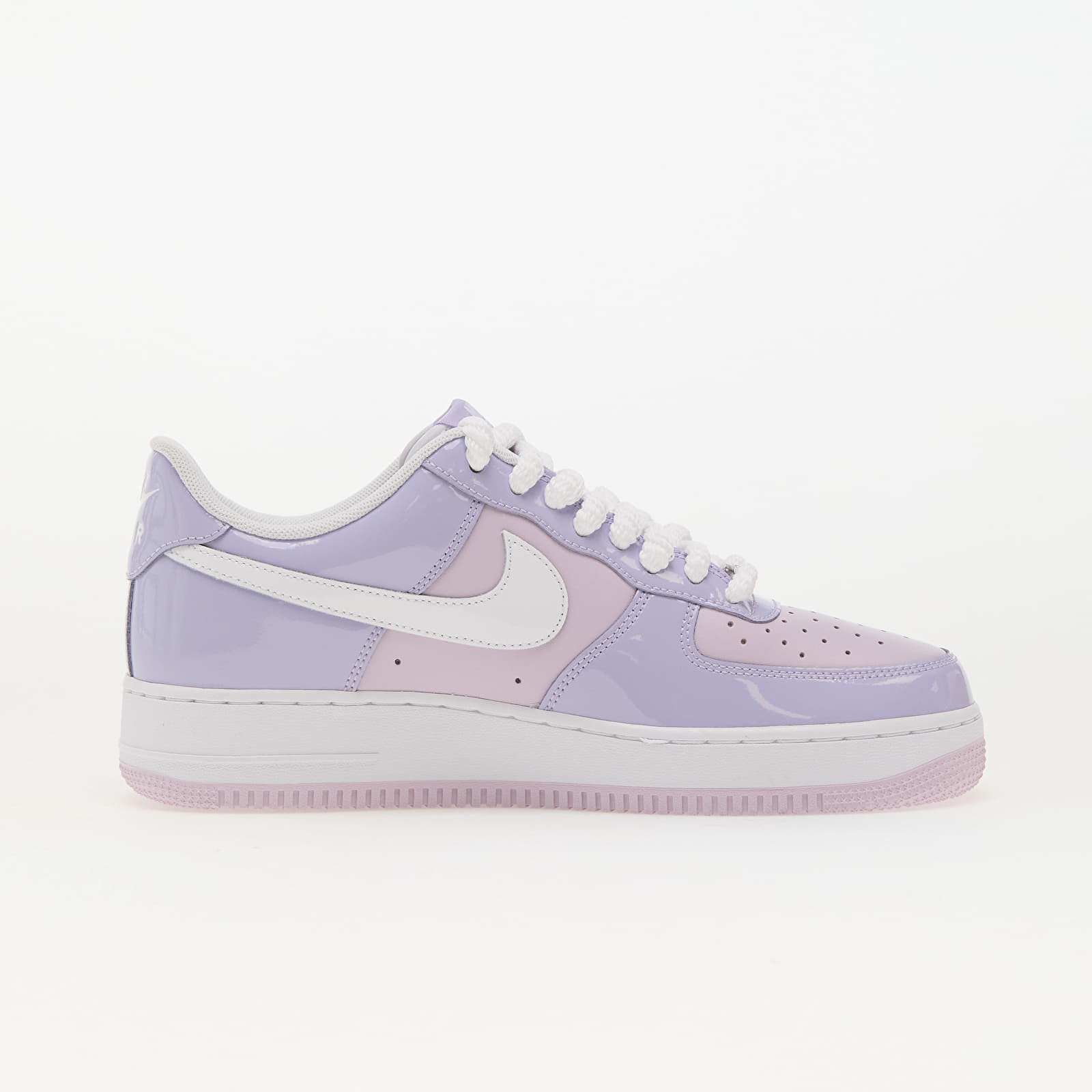 Adidași și pantofi pentru bărbați Nike Air Force 1 '07 Lv8 Hydrangeas/ White-Doll