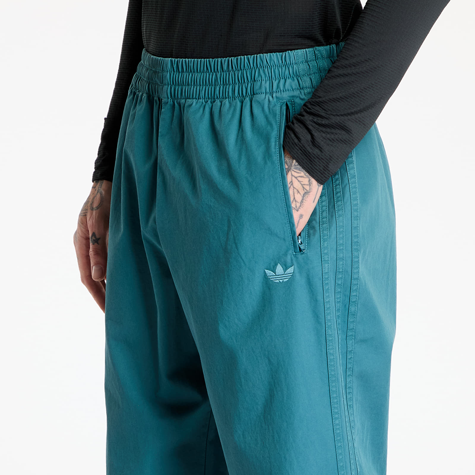 Pantalones de hombre adidas Woven Firebird Tracksuit Pants Green/ Tech Green