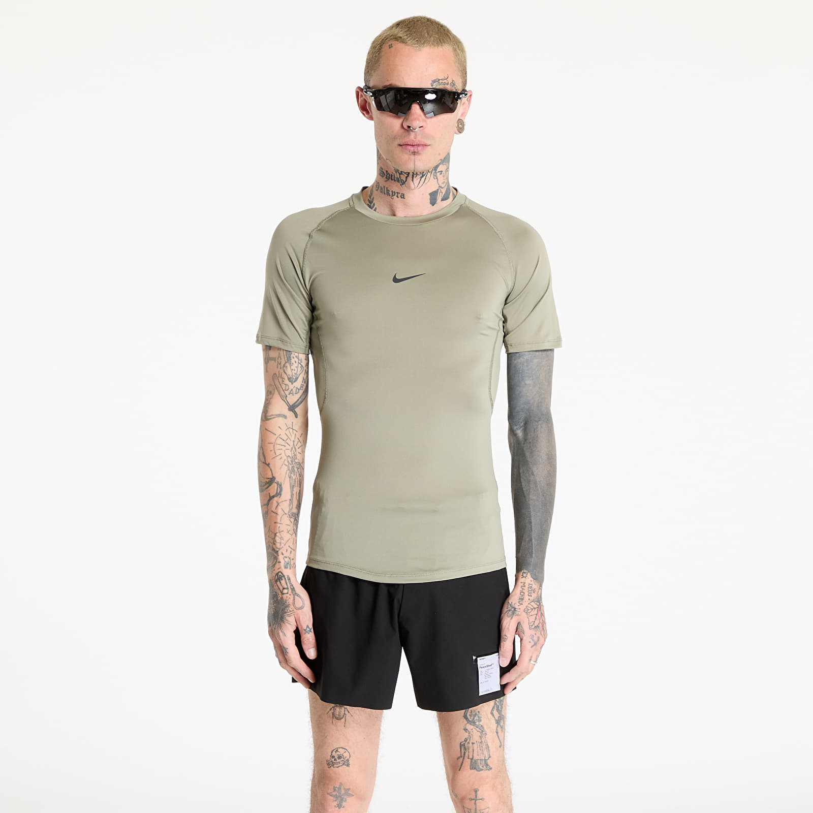 Camisetas hombre Nike Pro Men's Dri-FIT Tight Short-Sleeve Fitness Top Light Army/ Black