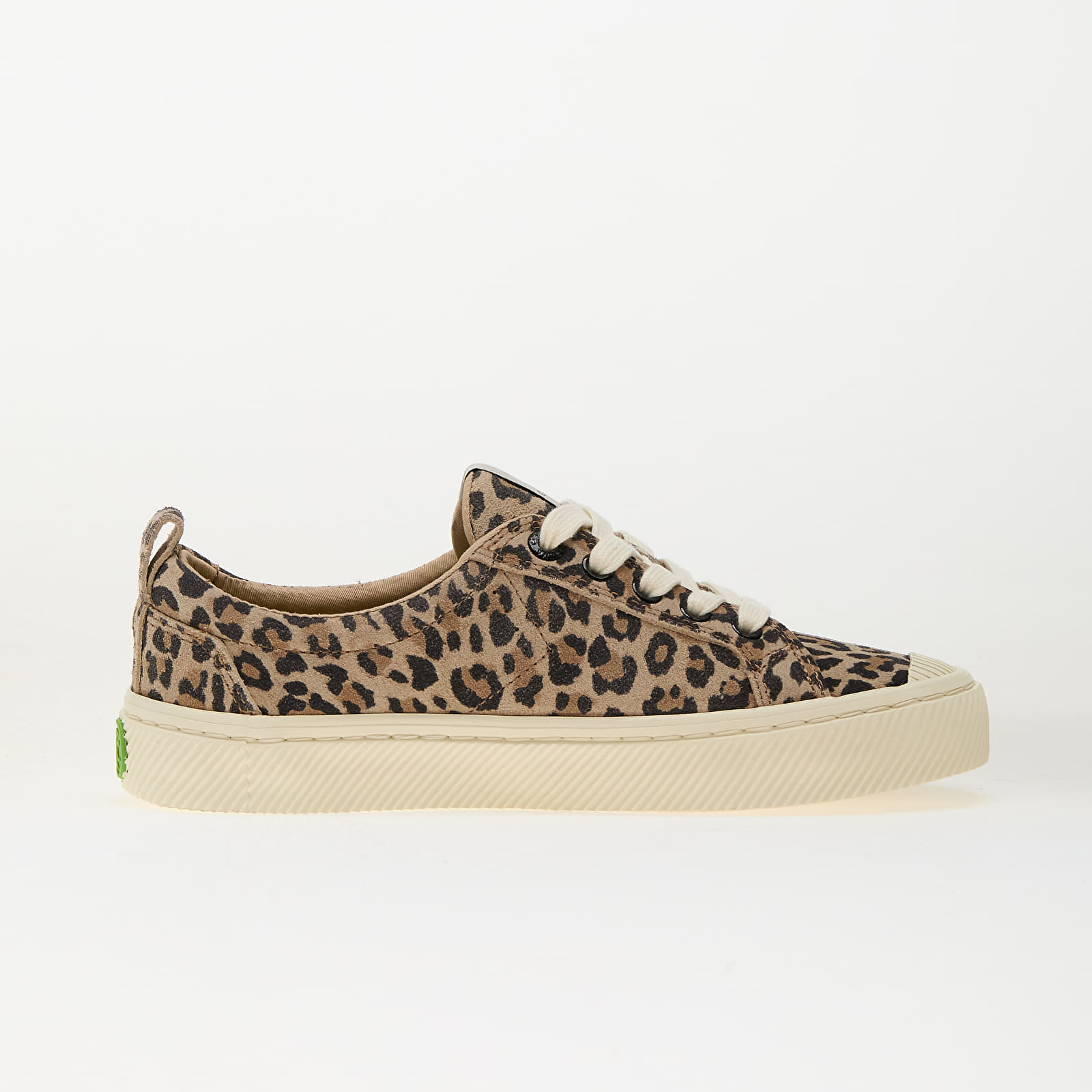 Women's sneakers and shoes Cariuma W OCA Low Leopard Print